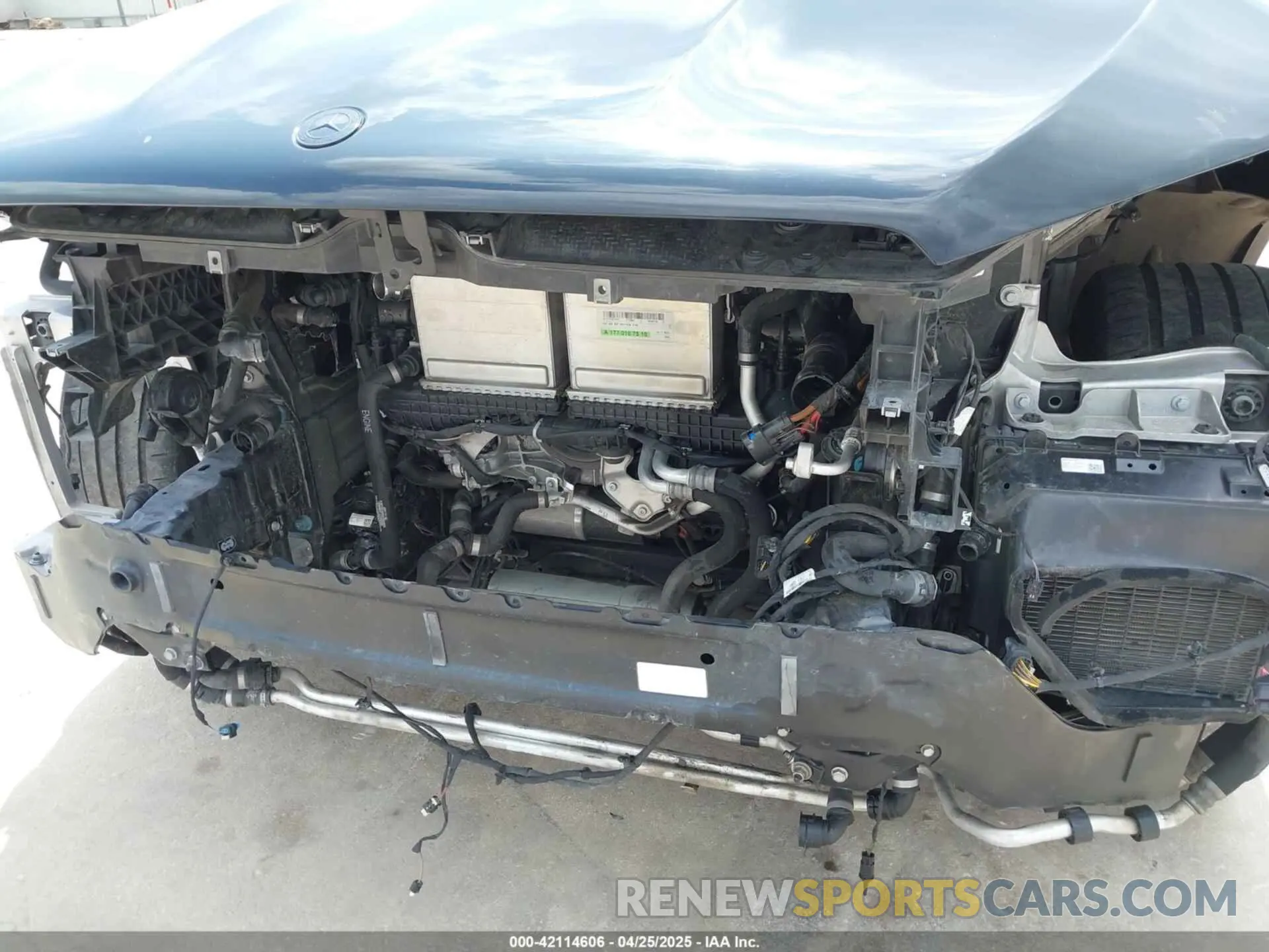19 Photograph of a damaged car 4JGFD8KB3PA901164 MERCEDES-BENZ AMG GLE 63 COUPE 2023