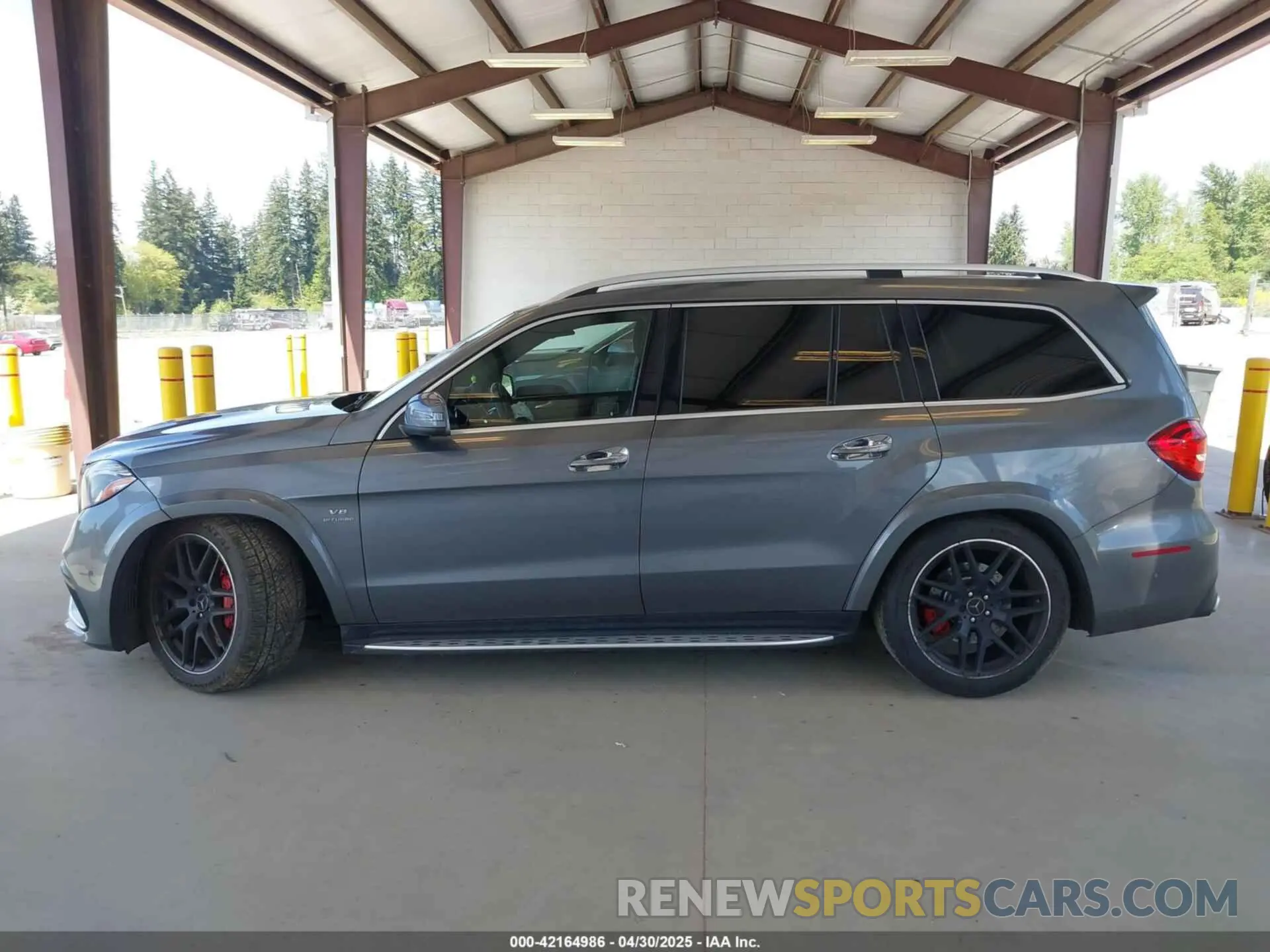 14 Photograph of a damaged car 4JGDF7FE6KB233816 MERCEDES-BENZ AMG GLS 63 2019