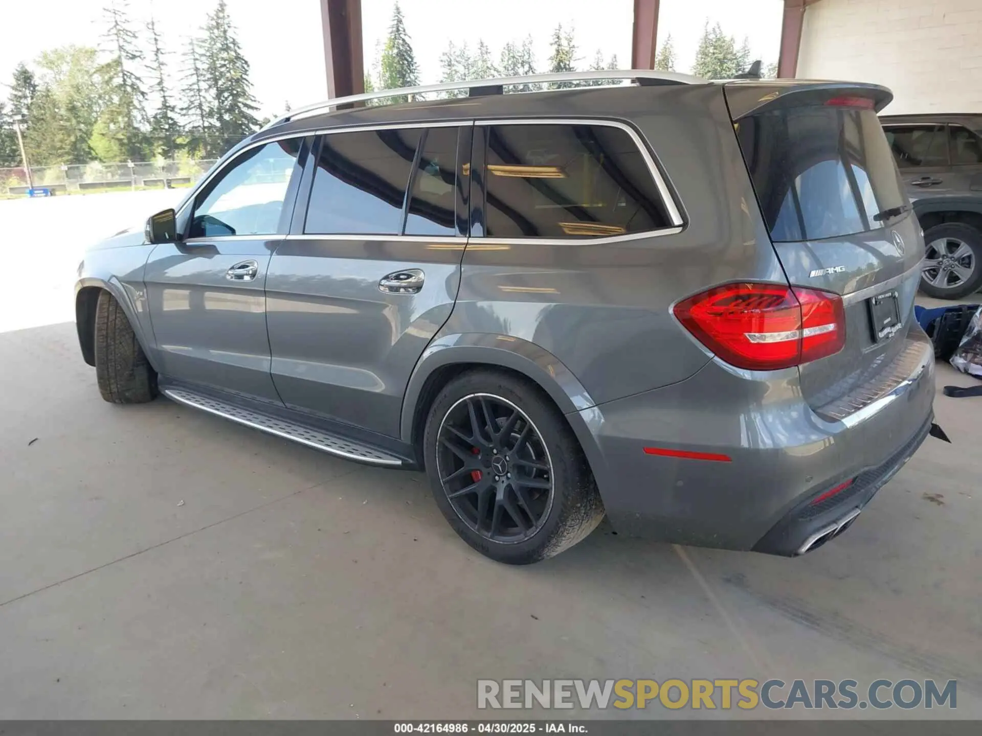 3 Photograph of a damaged car 4JGDF7FE6KB233816 MERCEDES-BENZ AMG GLS 63 2019