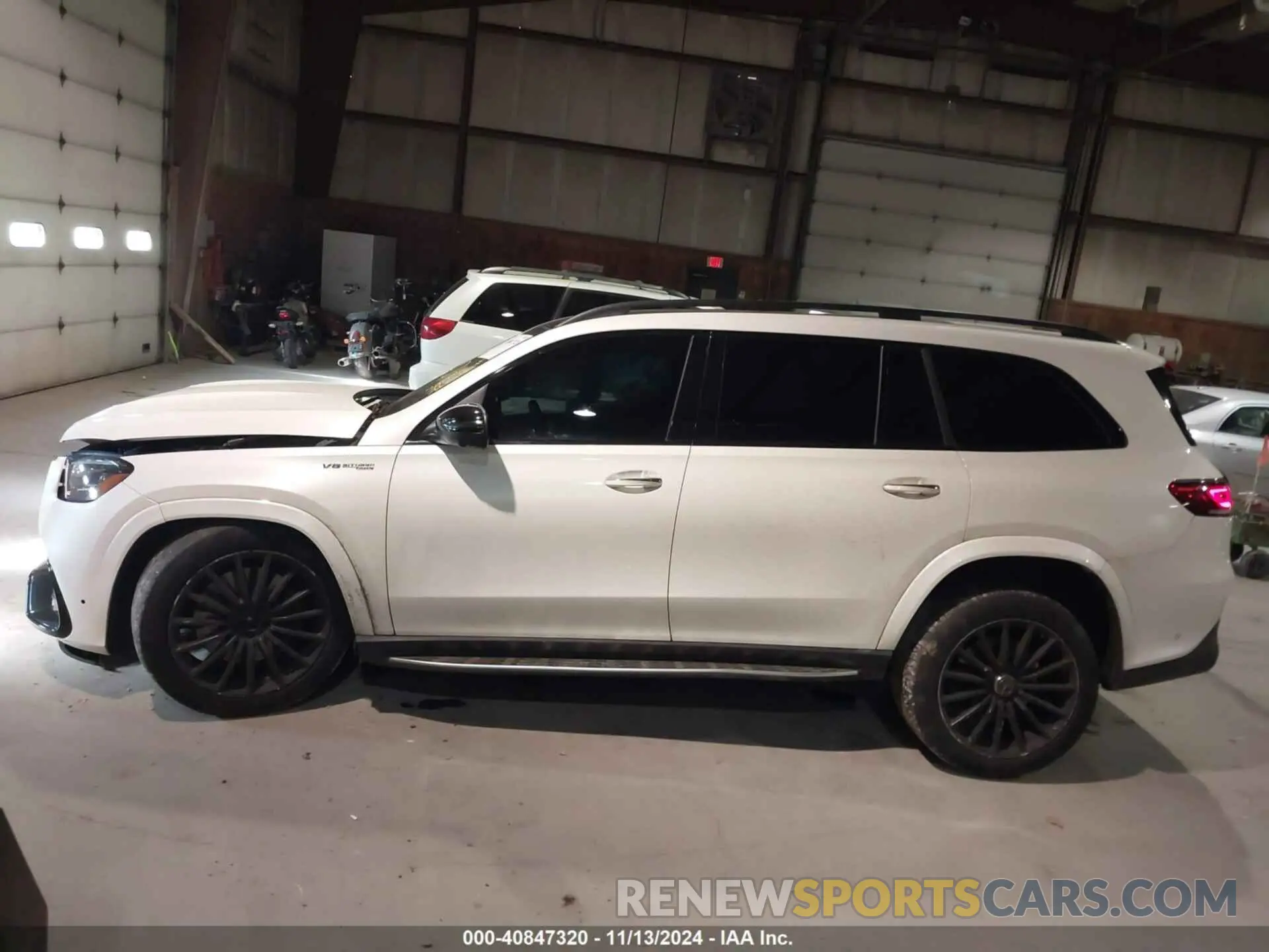 14 Photograph of a damaged car 4JGFF8KE6NA826316 MERCEDES-BENZ AMG GLS 63 2022