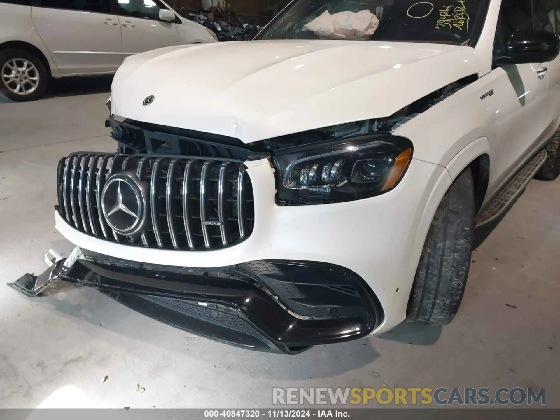 18 Photograph of a damaged car 4JGFF8KE6NA826316 MERCEDES-BENZ AMG GLS 63 2022