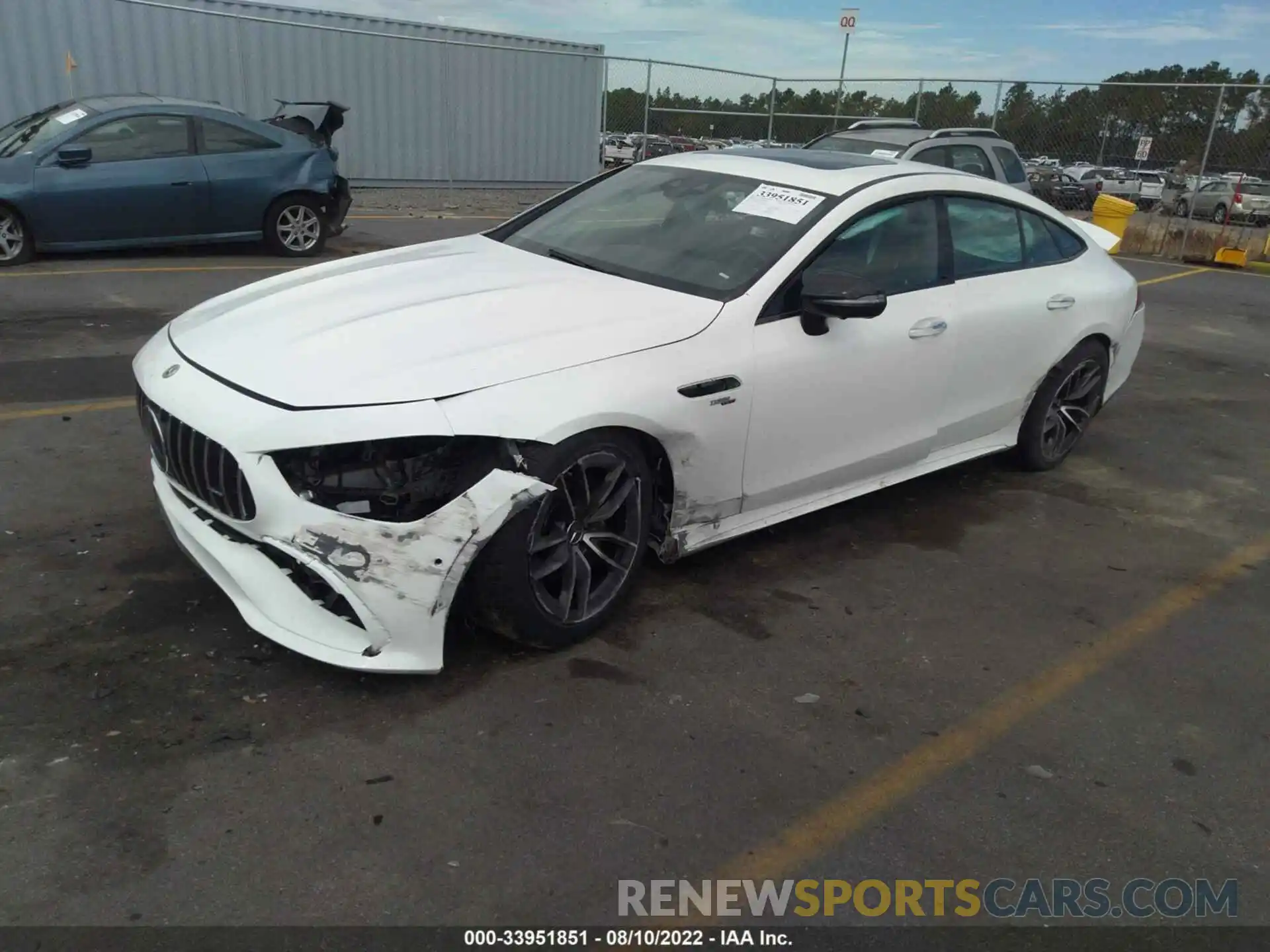 2 Photograph of a damaged car WDD7X6BB4KA004339 MERCEDES-BENZ AMG GT 2019