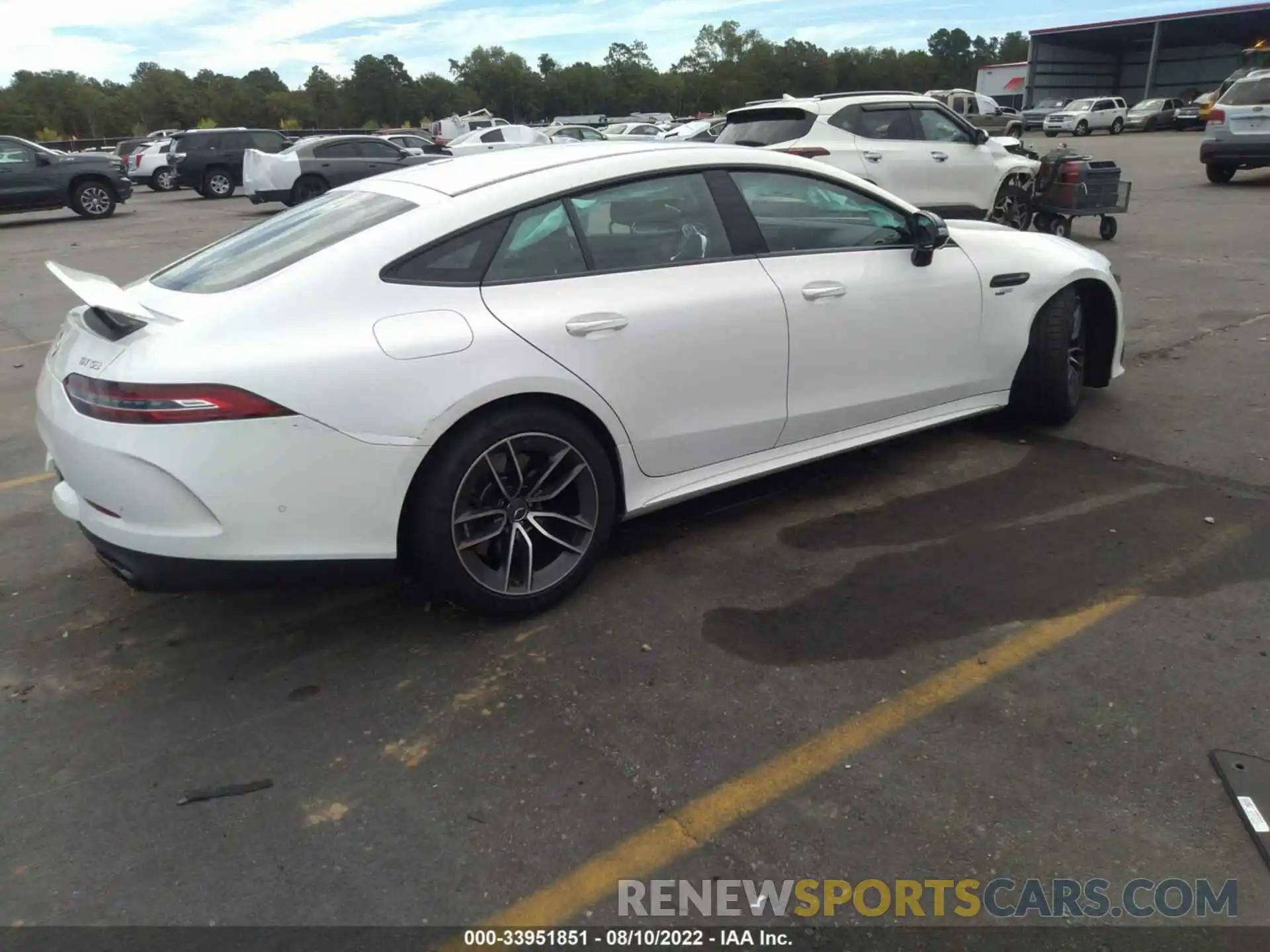 4 Photograph of a damaged car WDD7X6BB4KA004339 MERCEDES-BENZ AMG GT 2019