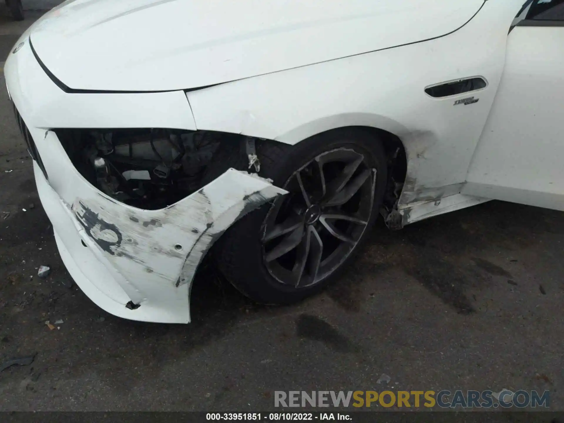 6 Photograph of a damaged car WDD7X6BB4KA004339 MERCEDES-BENZ AMG GT 2019