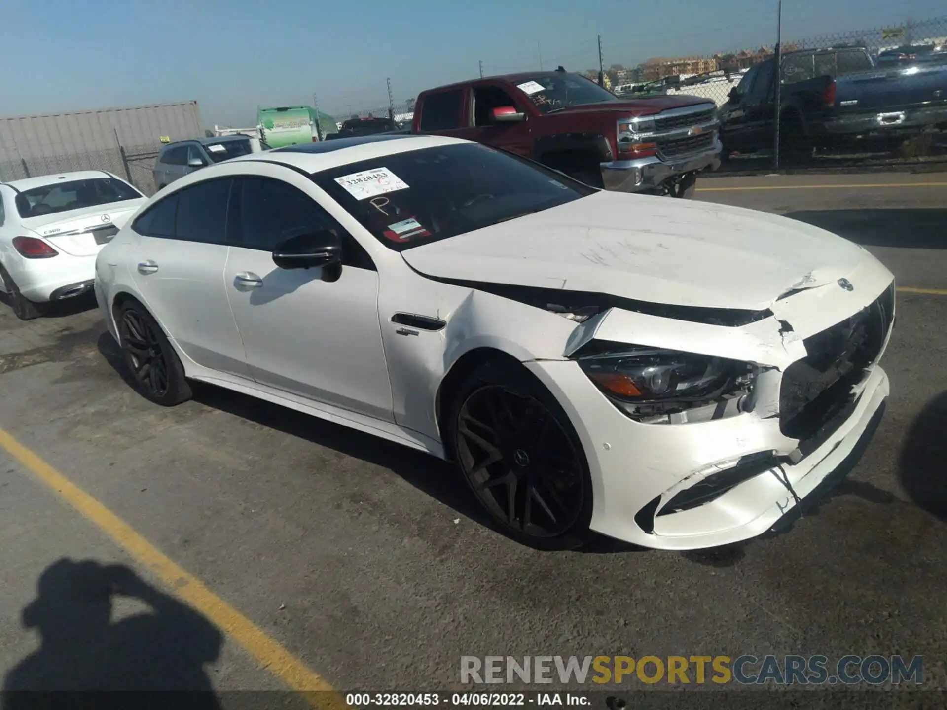 1 Photograph of a damaged car WDD7X6BB6KA008702 MERCEDES-BENZ AMG GT 2019