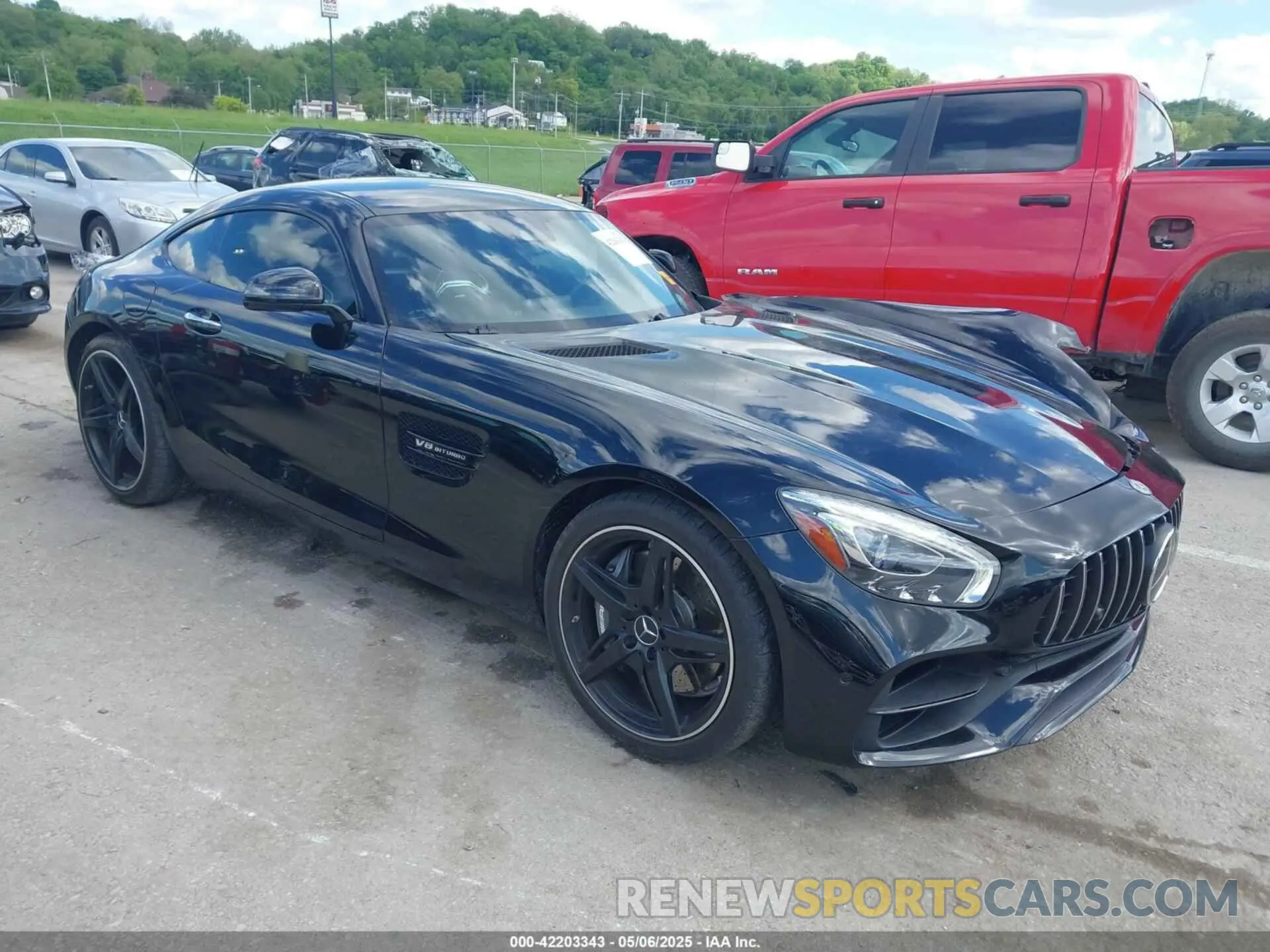 1 Photograph of a damaged car WDDYJ7HA6KA023243 MERCEDES-BENZ AMG GT 2019
