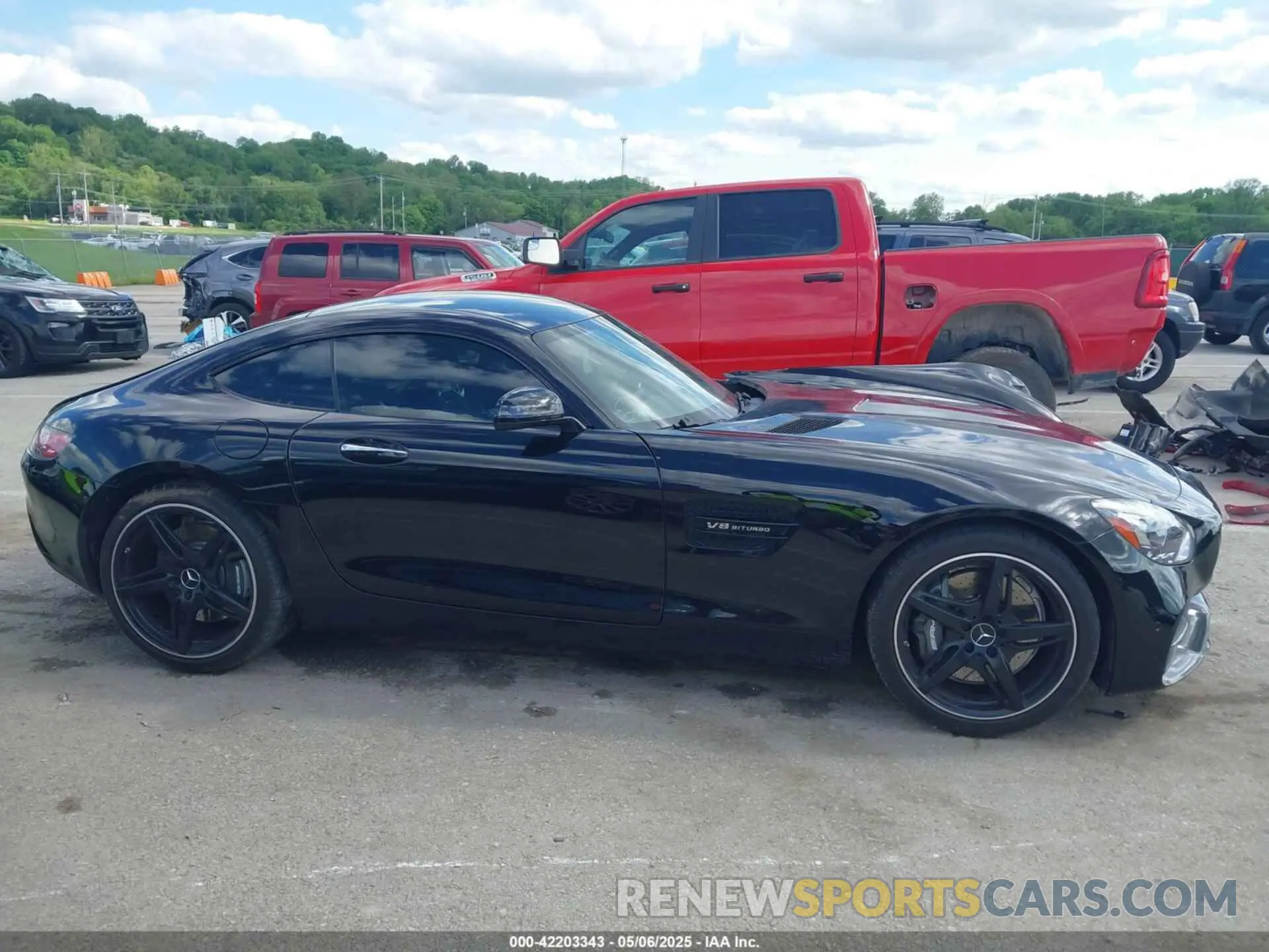 13 Photograph of a damaged car WDDYJ7HA6KA023243 MERCEDES-BENZ AMG GT 2019