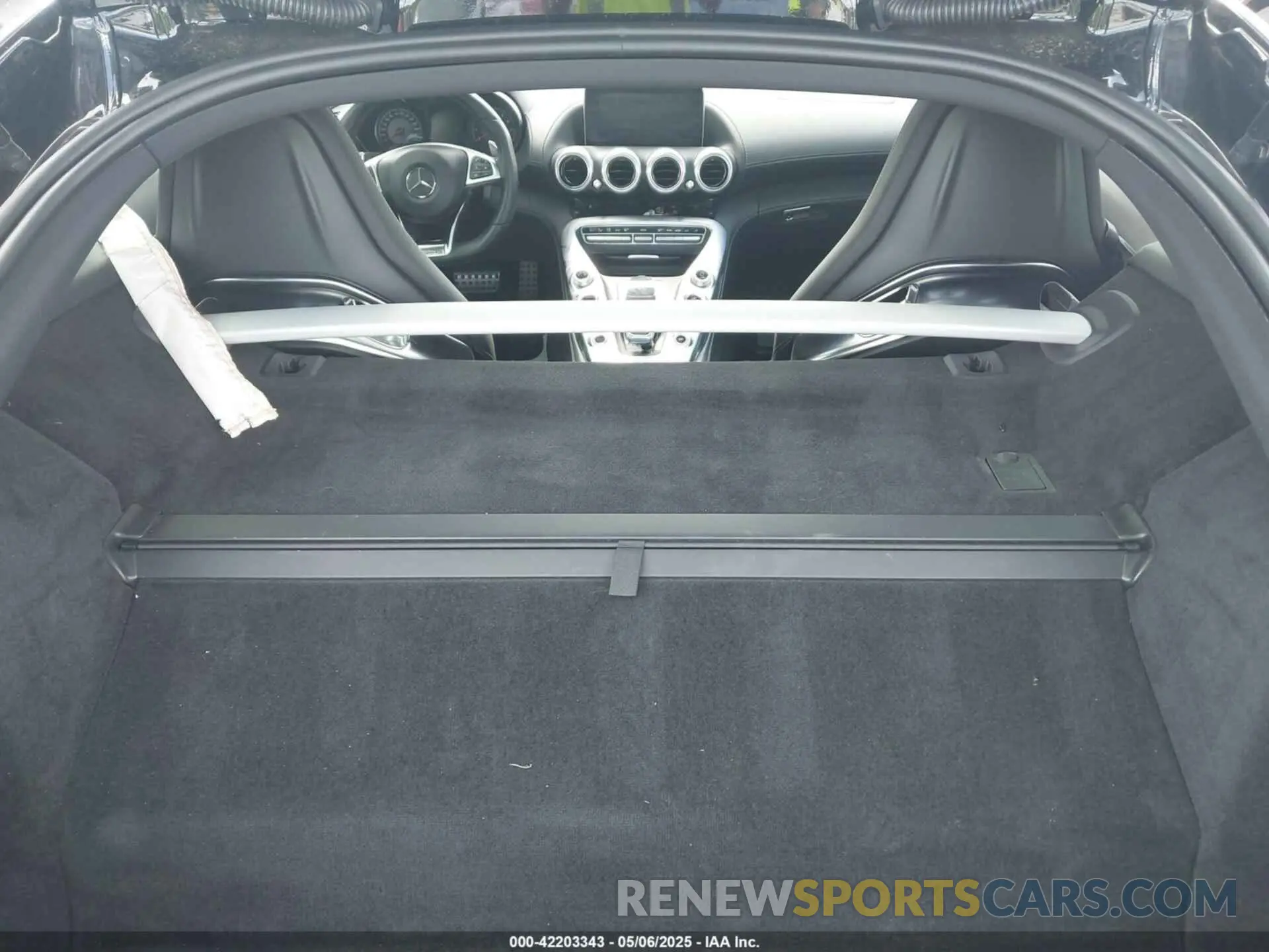 8 Photograph of a damaged car WDDYJ7HA6KA023243 MERCEDES-BENZ AMG GT 2019