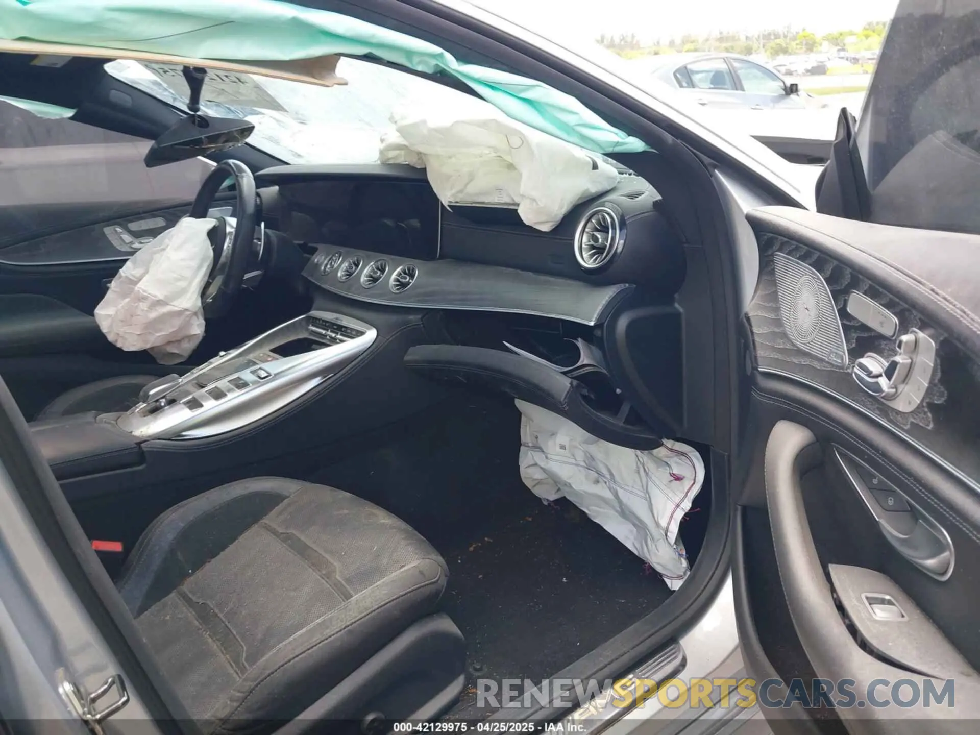 5 Photograph of a damaged car W1K7X5KB0MA039134 MERCEDES-BENZ AMG GT 43 4-DOOR COUPE 2021