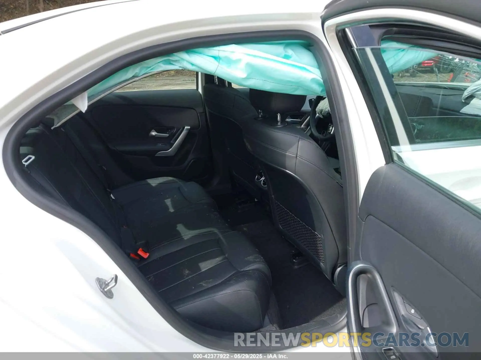 8 Photograph of a damaged car W1K7X5KB0MA041384 MERCEDES-BENZ AMG GT 43 4-DOOR COUPE 2021