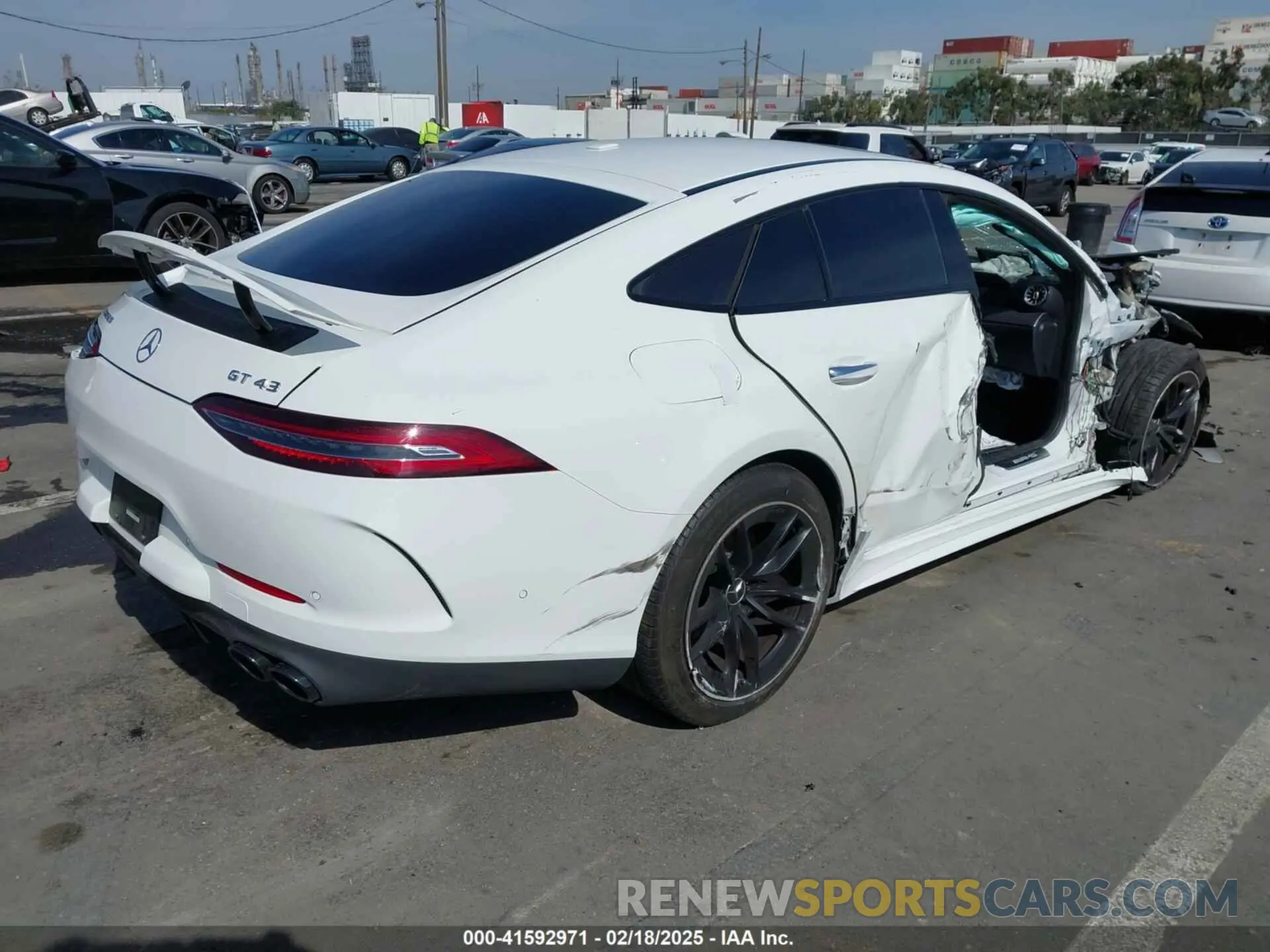 4 Photograph of a damaged car W1K7X5KB9NA052756 MERCEDES-BENZ AMG GT 43 4-DOOR COUPE 2022