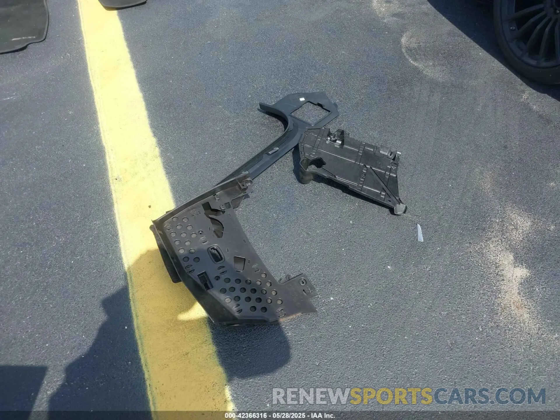 12 Photograph of a damaged car WDD7X6BB4LA015388 MERCEDES-BENZ AMG GT 53 4-DOOR COUPE 2020