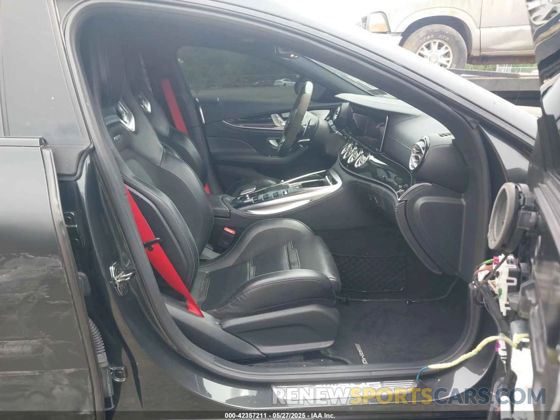 5 Photograph of a damaged car WDD7X6BB9LA013832 MERCEDES-BENZ AMG GT 53 4-DOOR COUPE 2020