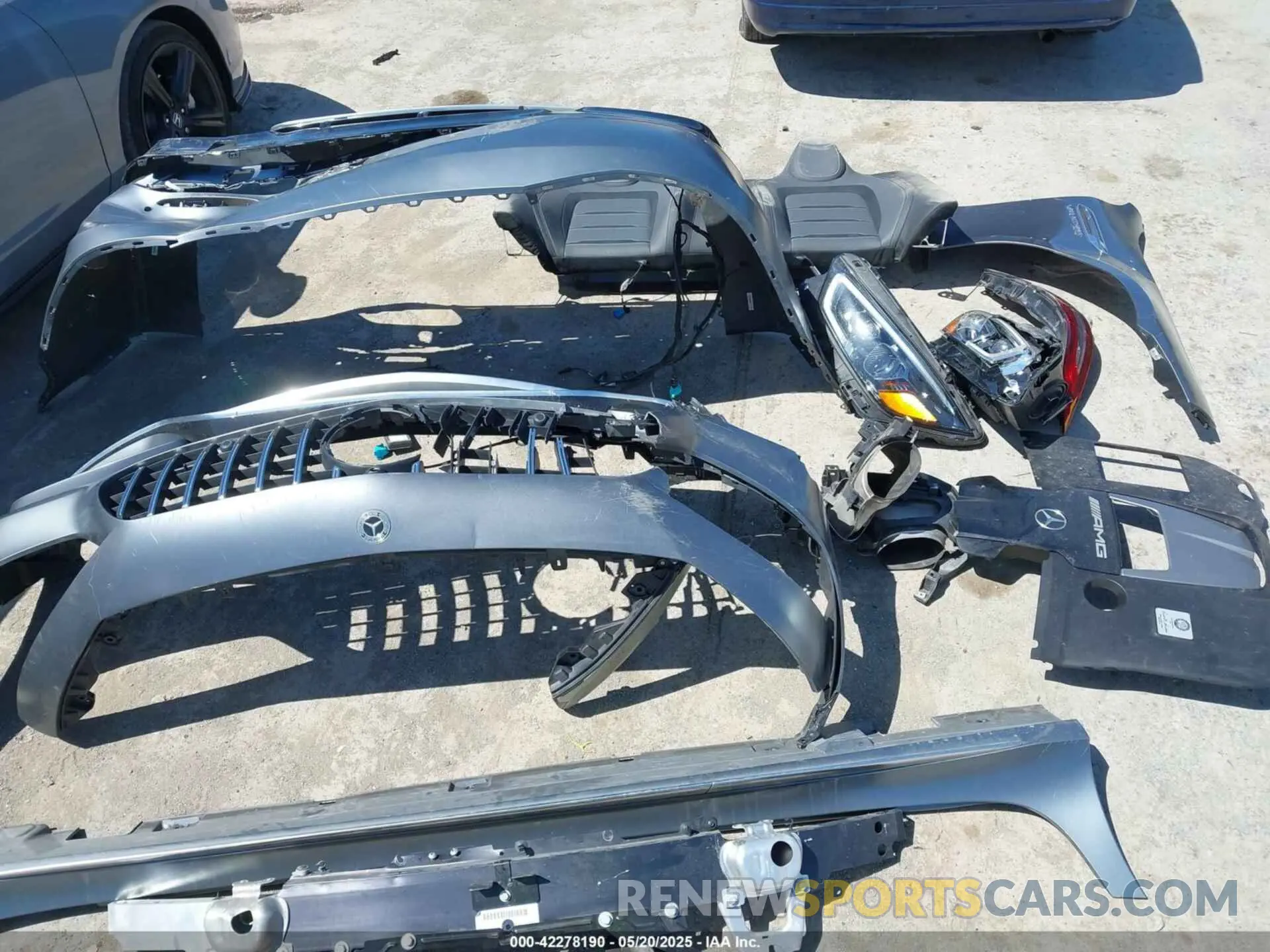 12 Photograph of a damaged car W1K7X8KB0LA015870 MERCEDES-BENZ AMG GT 63 4-DOOR COUPE 2020