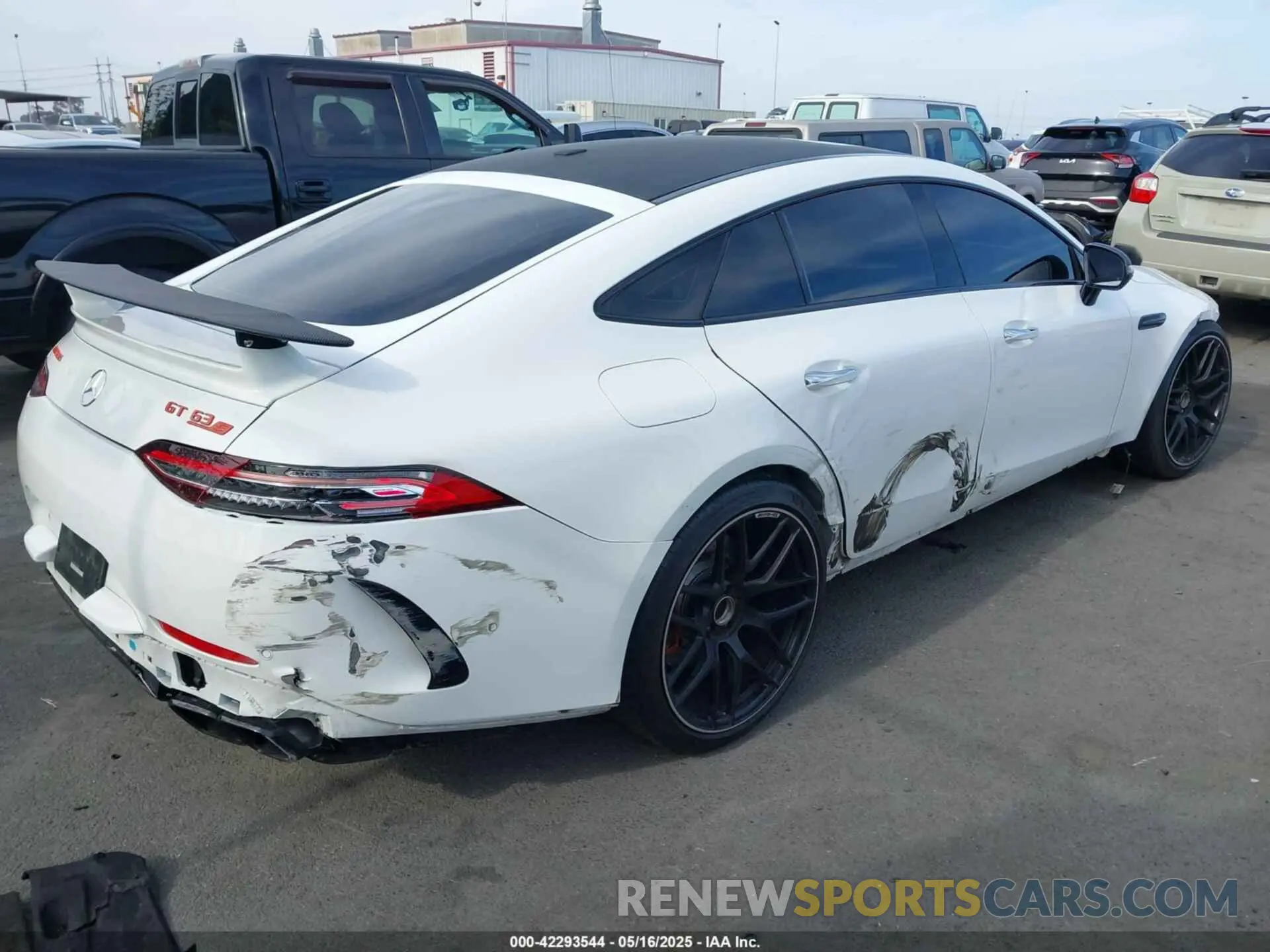 4 Photograph of a damaged car WDD7X8KB3LA014583 MERCEDES-BENZ AMG GT 63 4-DOOR COUPE 2020