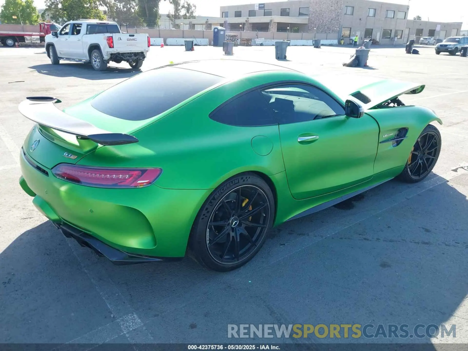 4 Photograph of a damaged car WDDYJ7KA5KA024456 MERCEDES-BENZ AMG GT R 2019