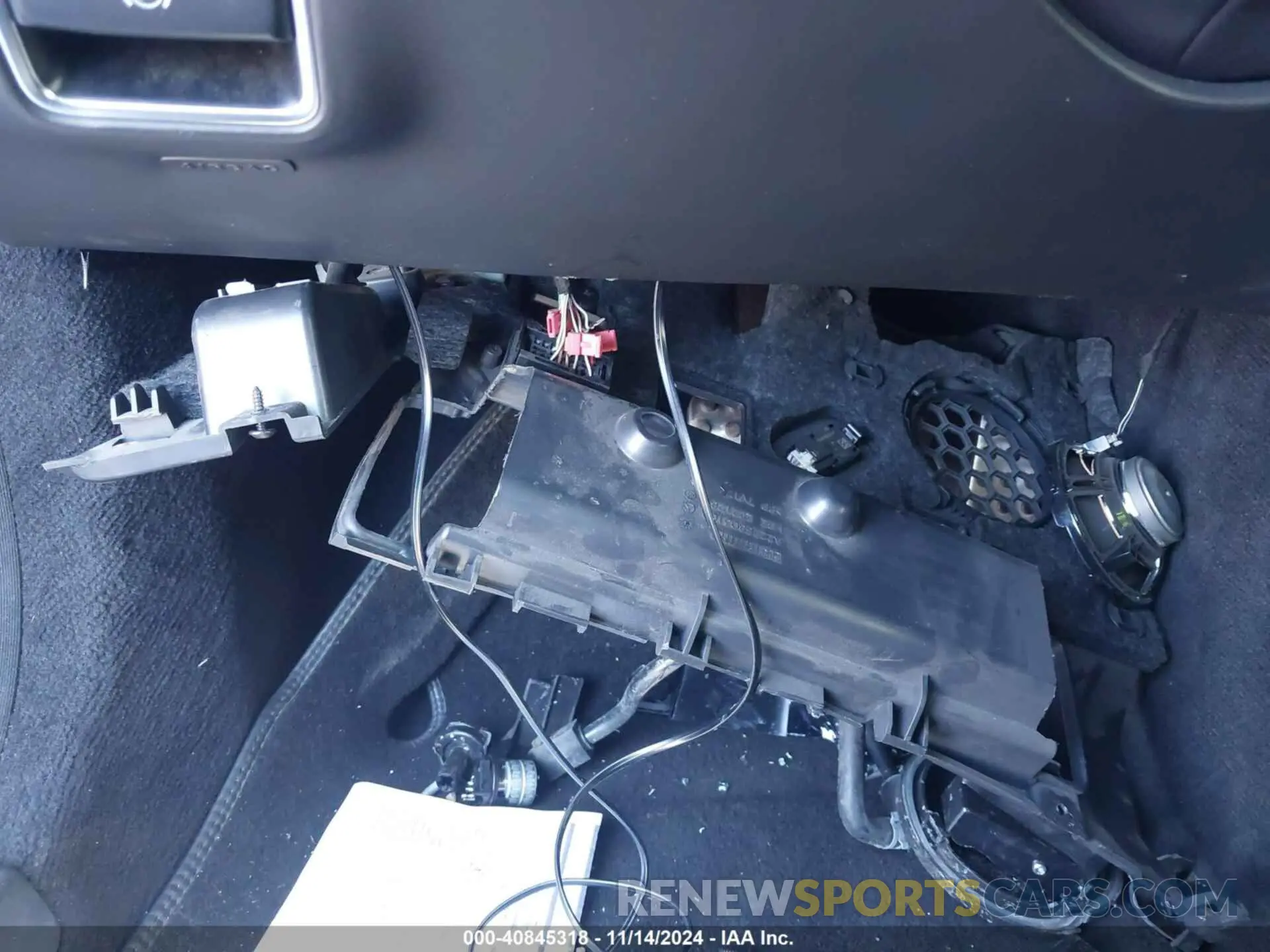 16 Photograph of a damaged car WDDUG8JB1KA436273 MERCEDES-BENZ AMG S 63 2019
