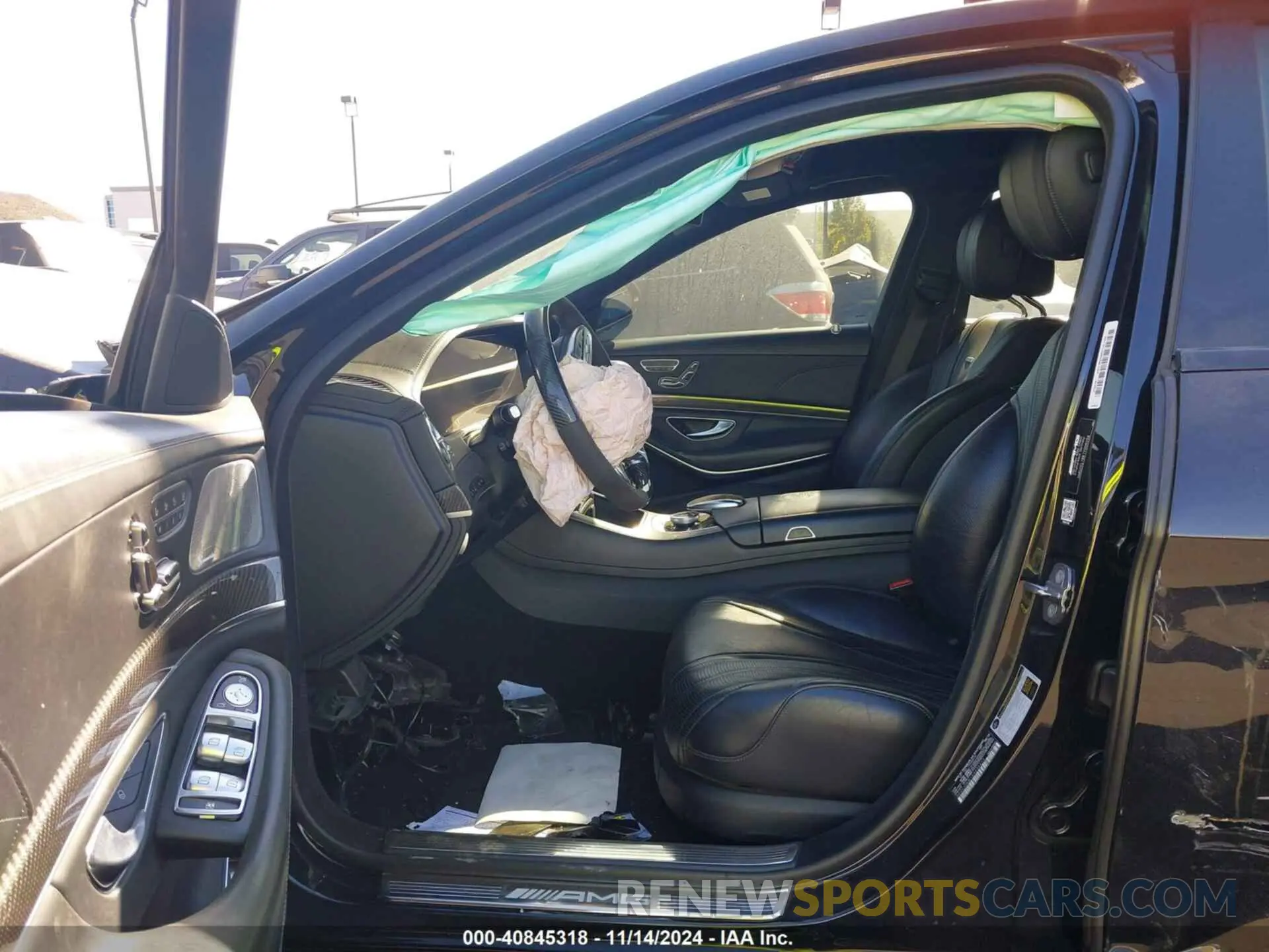 5 Photograph of a damaged car WDDUG8JB1KA436273 MERCEDES-BENZ AMG S 63 2019