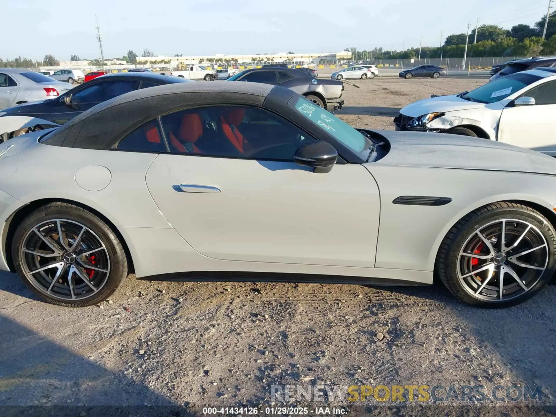 13 Photograph of a damaged car W1KVK8AB3NF005086 MERCEDES-BENZ AMG SL 55 2022