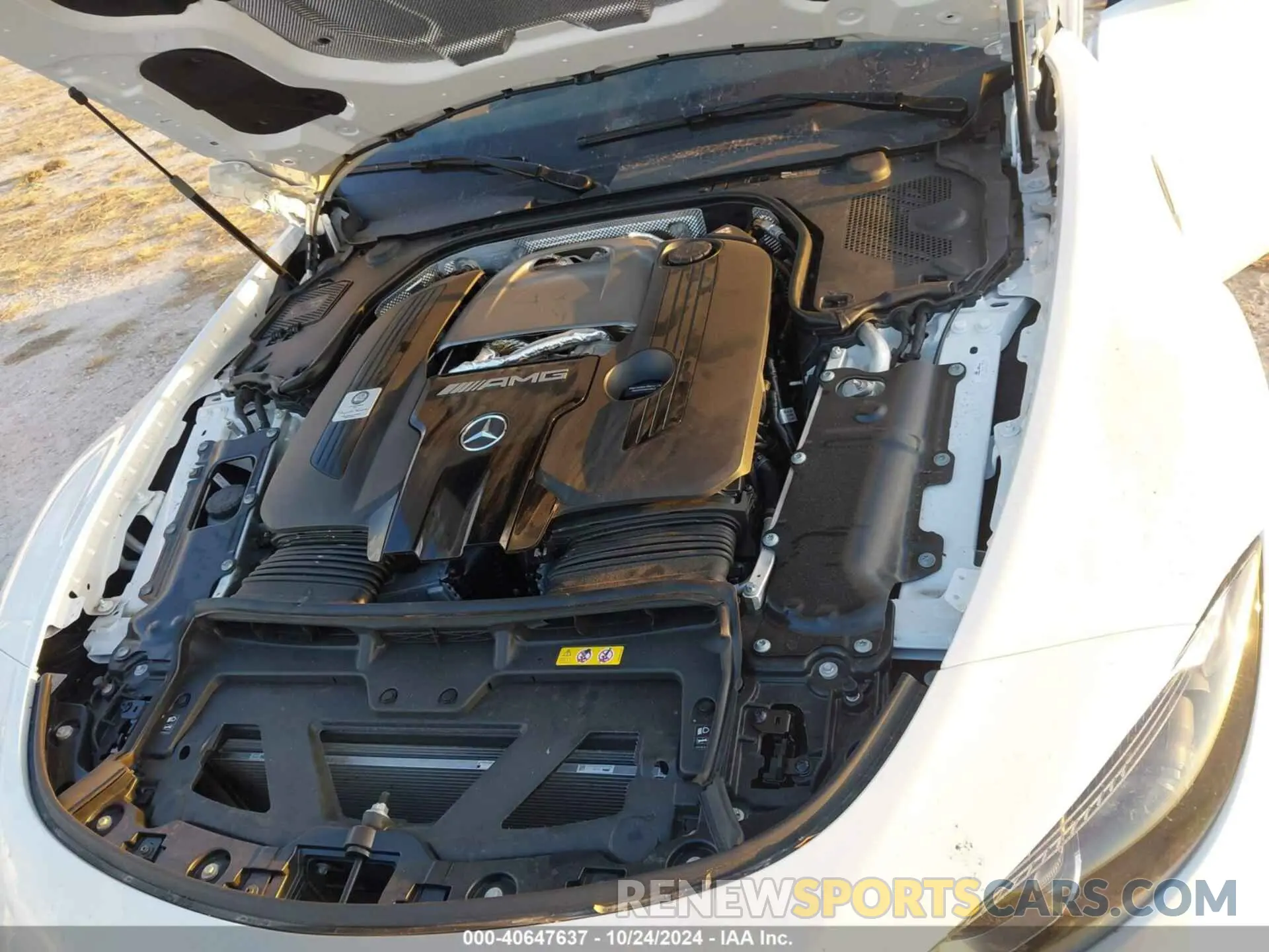 6 Photograph of a damaged car W1KVK8AB9NF008946 MERCEDES-BENZ AMG SL 55 2022