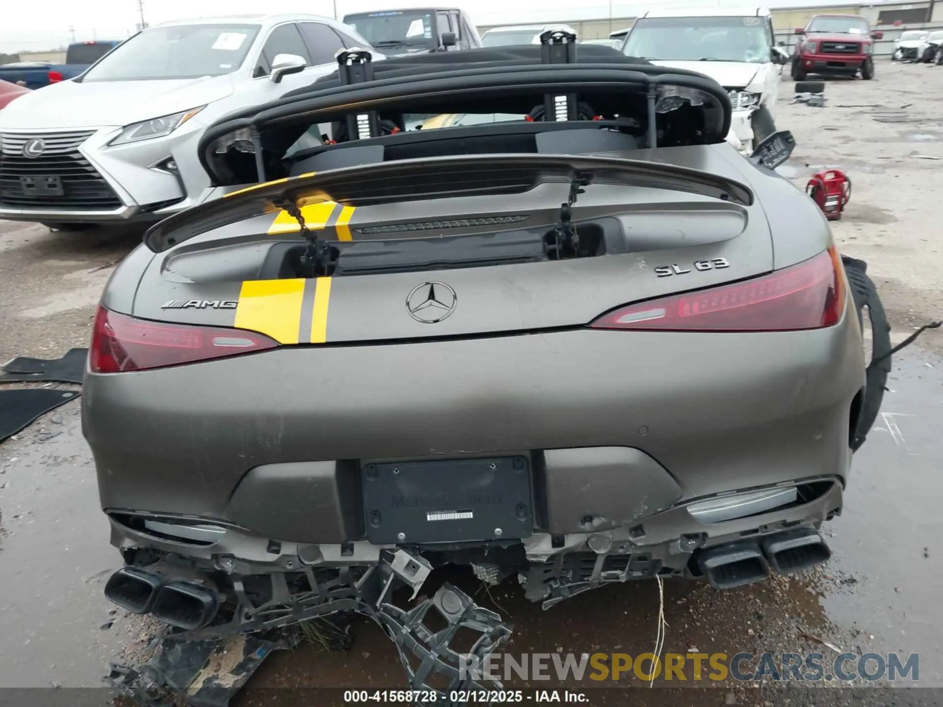 16 Photograph of a damaged car W1KVK8BB6NF005386 MERCEDES-BENZ AMG SL 63 2022