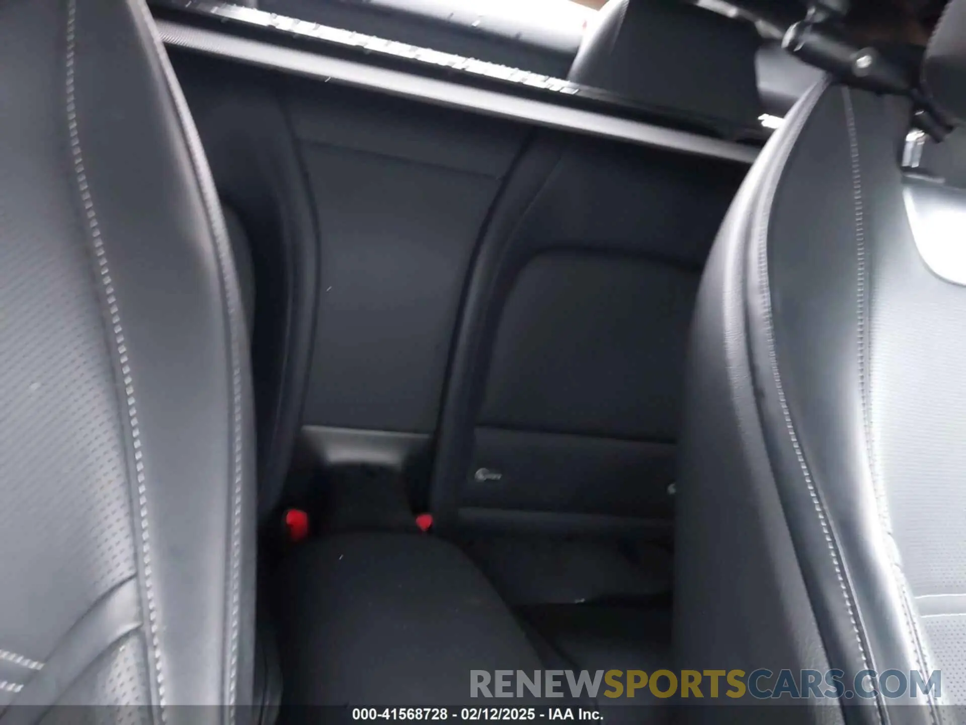 8 Photograph of a damaged car W1KVK8BB6NF005386 MERCEDES-BENZ AMG SL 63 2022