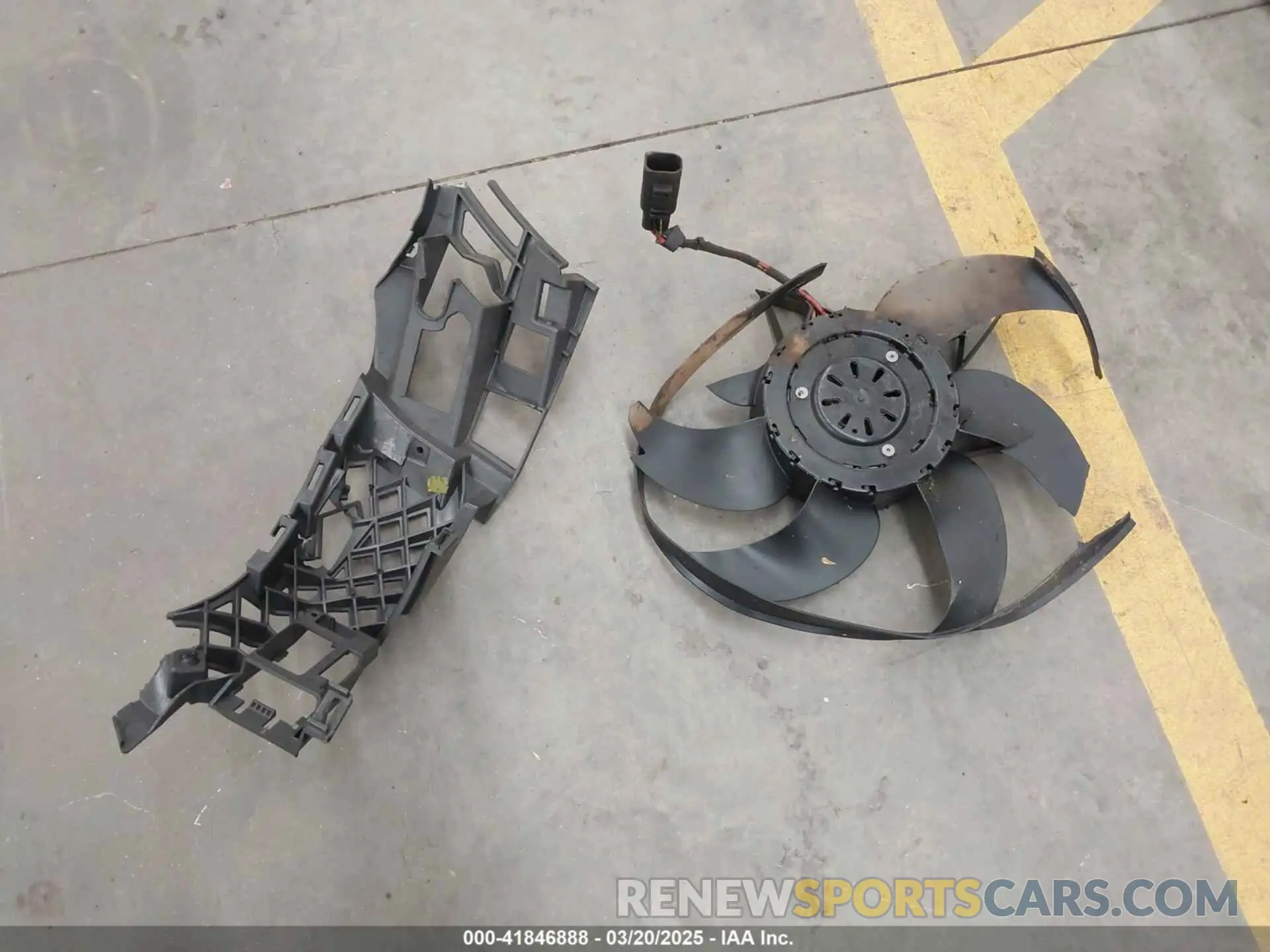11 Photograph of a damaged car WDDPK6GA0LF167413 MERCEDES-BENZ AMG SLC 43 2020