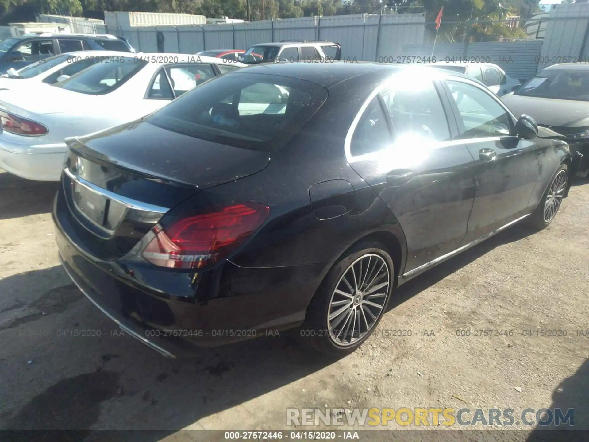 4 Photograph of a damaged car 55SWF8DB0KU294828 MERCEDES-BENZ C 2019