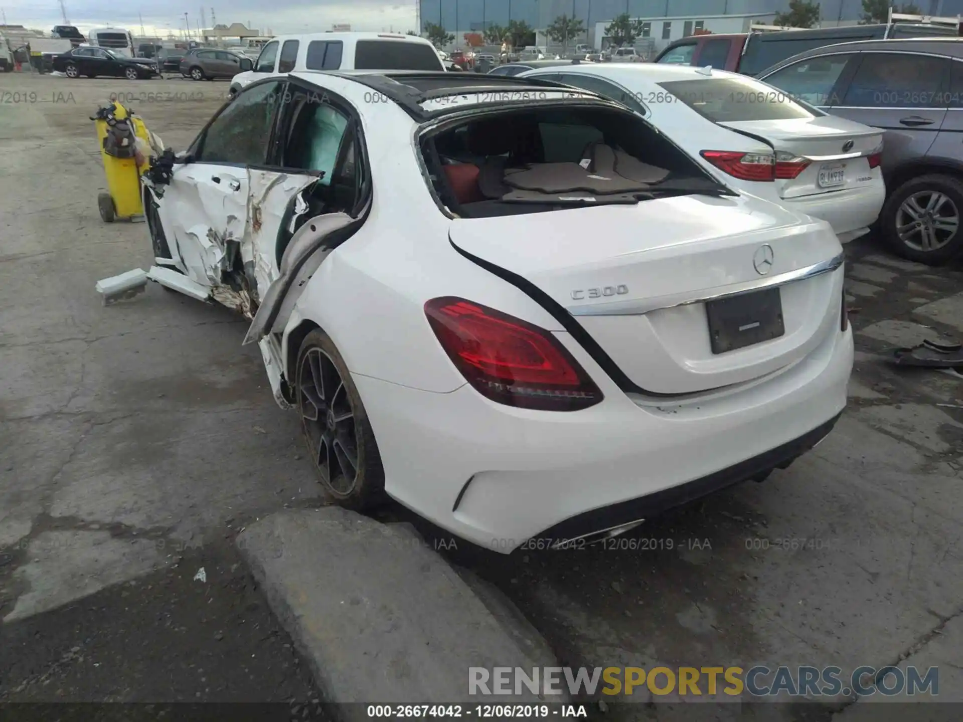 3 Photograph of a damaged car 55SWF8DB5KU285087 MERCEDES-BENZ C 2019