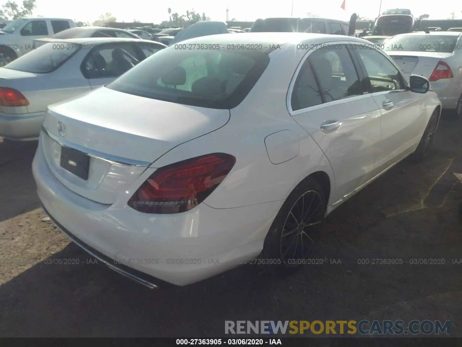 4 Photograph of a damaged car 55SWF8DB5KU313678 MERCEDES-BENZ C 2019