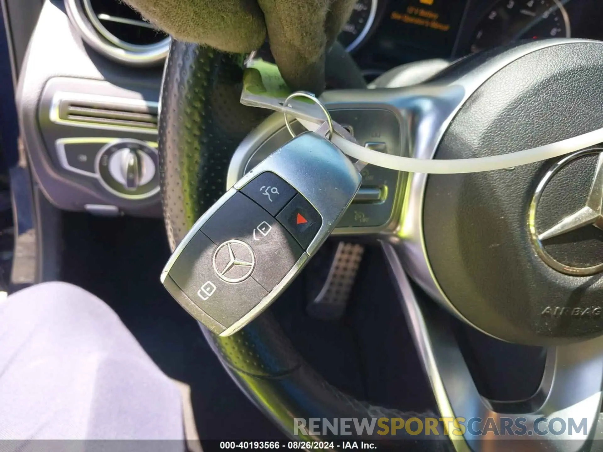 11 Photograph of a damaged car 55SWF8DB8KU291336 MERCEDES-BENZ C 2019
