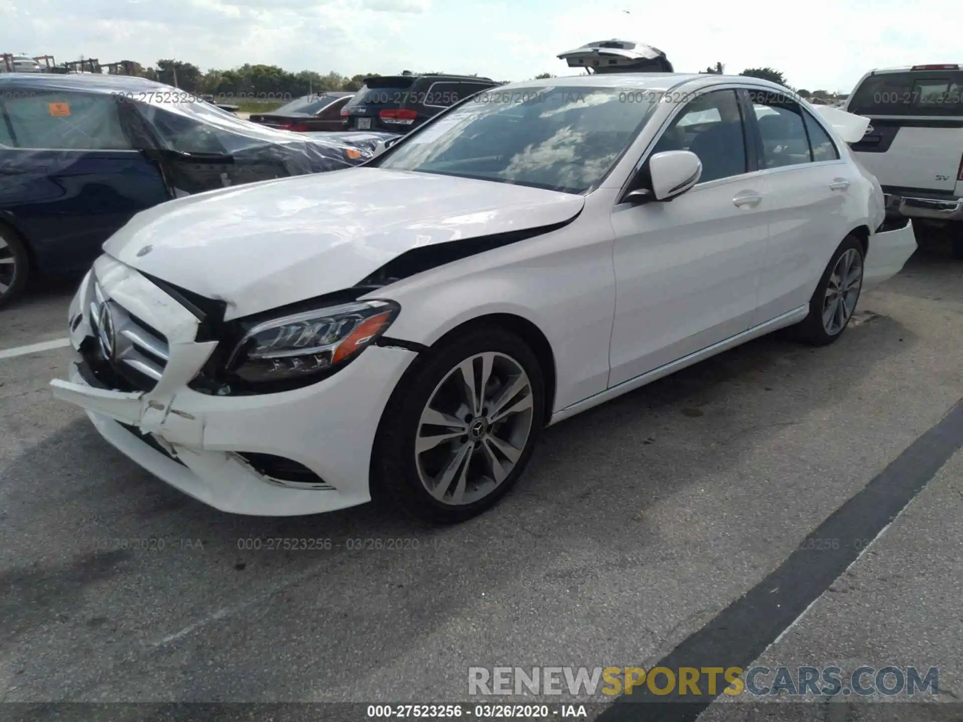 2 Photograph of a damaged car 55SWF8DB9KU296366 MERCEDES-BENZ C 2019