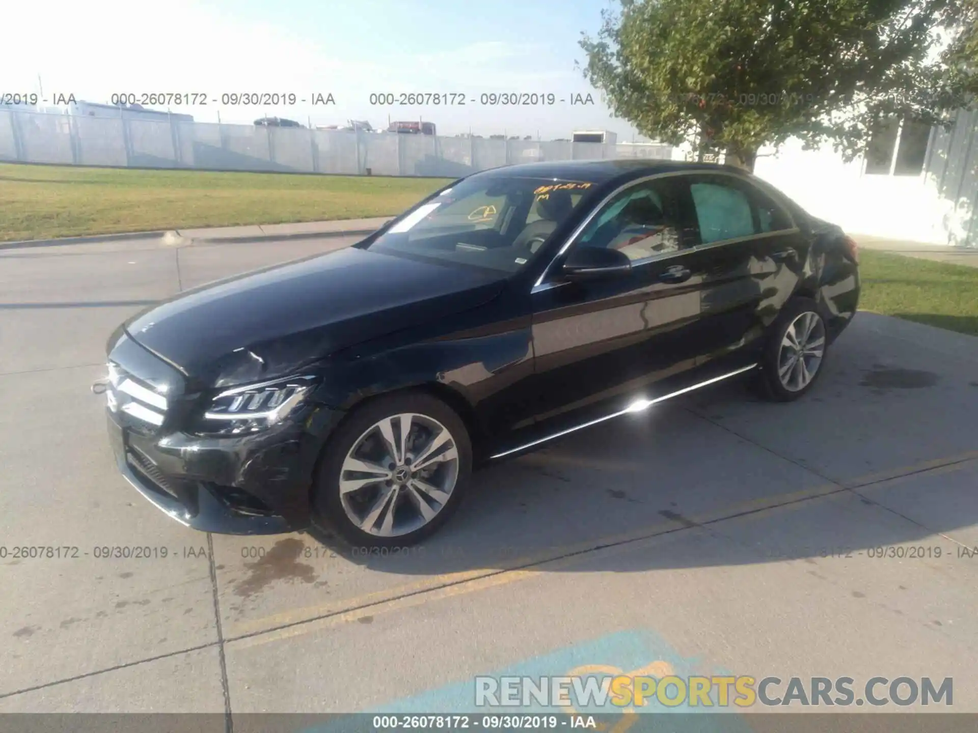 2 Photograph of a damaged car 55SWF8EB1KU285506 MERCEDES-BENZ C 2019