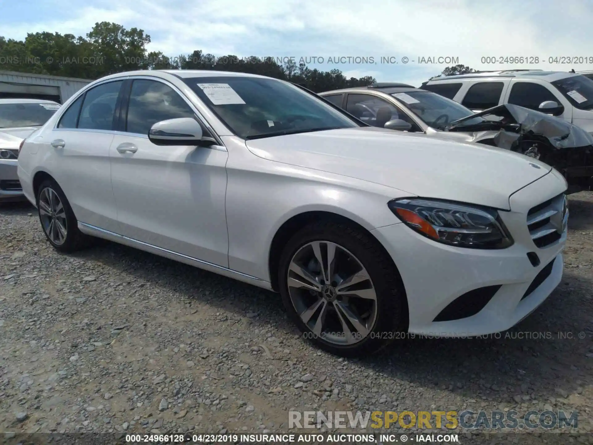 1 Photograph of a damaged car 55SWF8EB3KU283885 MERCEDES-BENZ C 2019