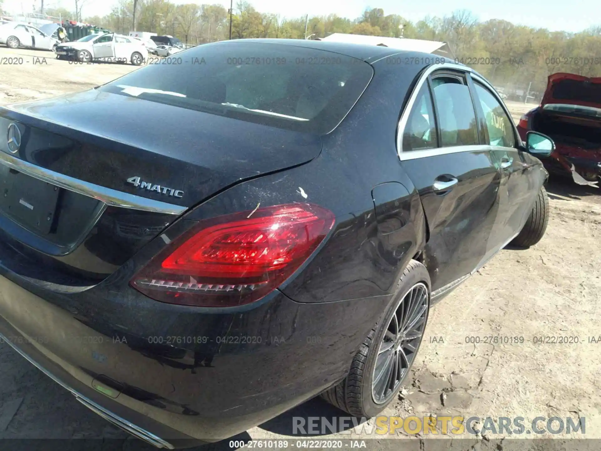 4 Photograph of a damaged car 55SWF8EB7KU306973 MERCEDES-BENZ C 2019