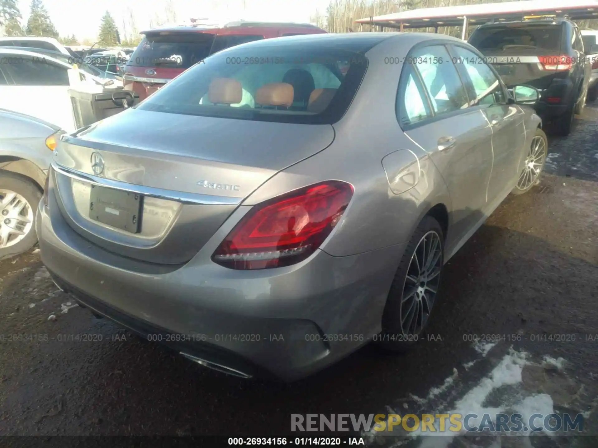 4 Photograph of a damaged car 55SWF8EB8KU297765 MERCEDES-BENZ C 2019