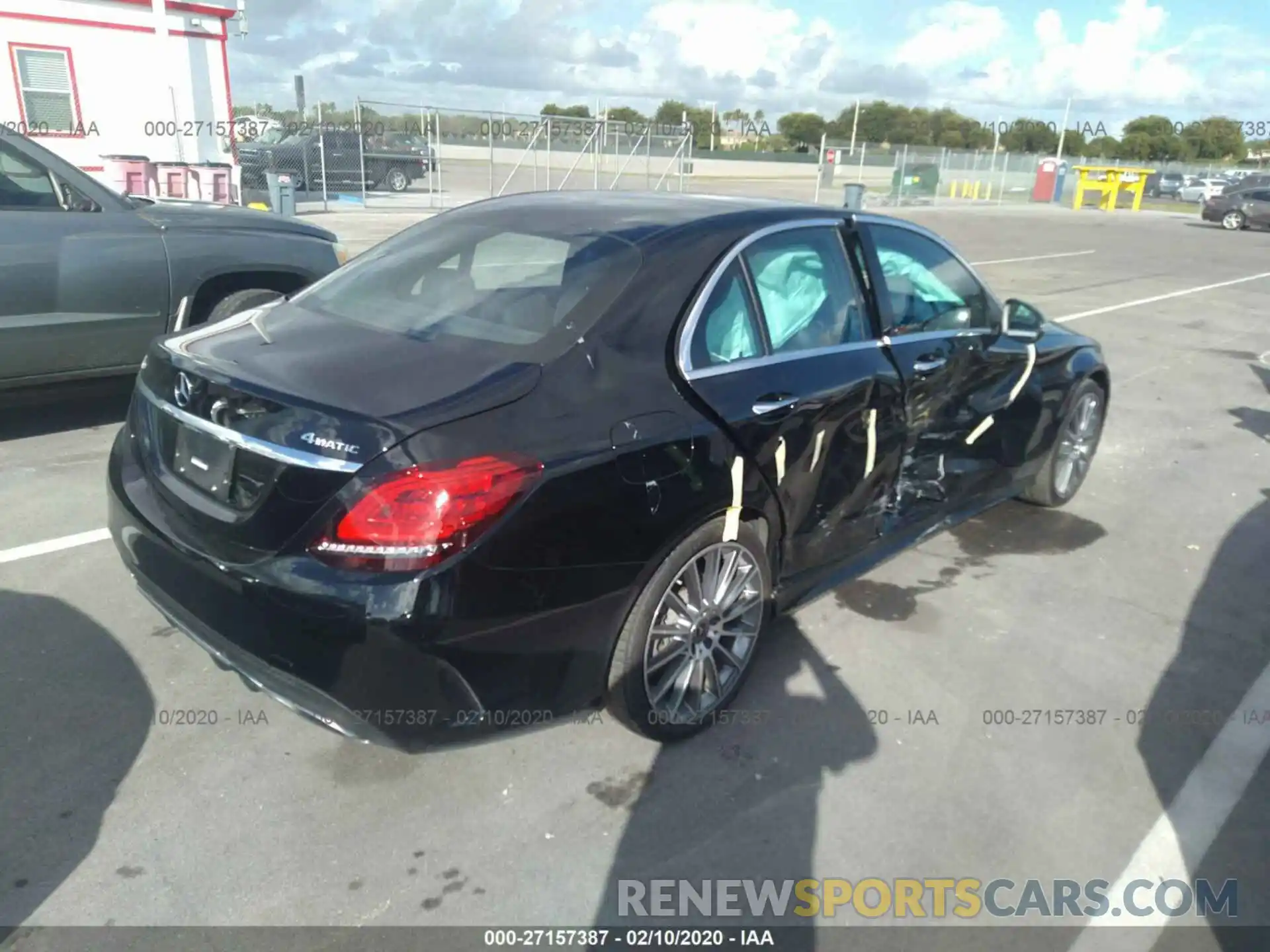 4 Photograph of a damaged car 55SWF8EBXKU308958 MERCEDES-BENZ C 2019