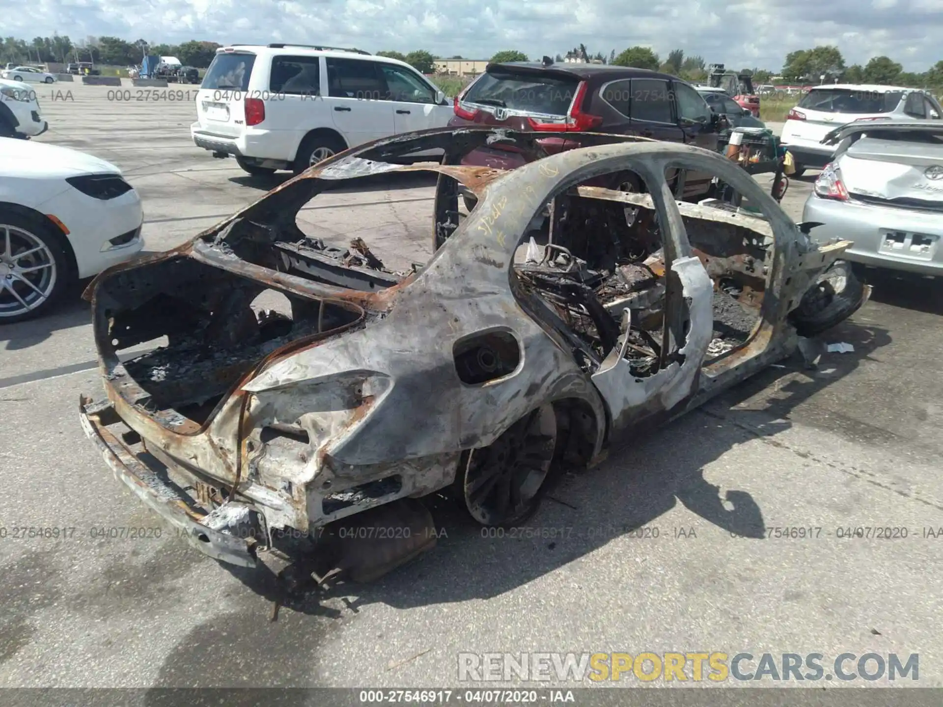 4 Photograph of a damaged car WDDWF8DB4KR513078 MERCEDES-BENZ C 2019