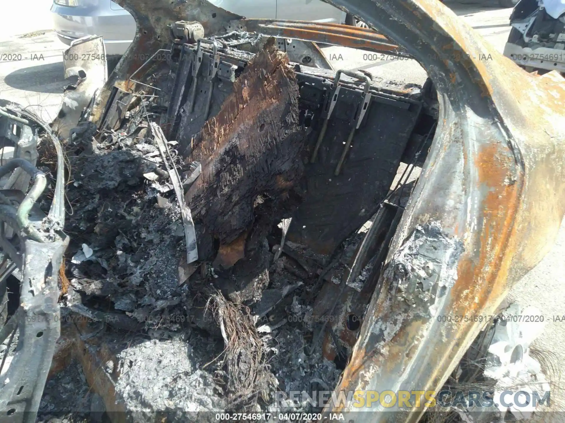 8 Photograph of a damaged car WDDWF8DB4KR513078 MERCEDES-BENZ C 2019