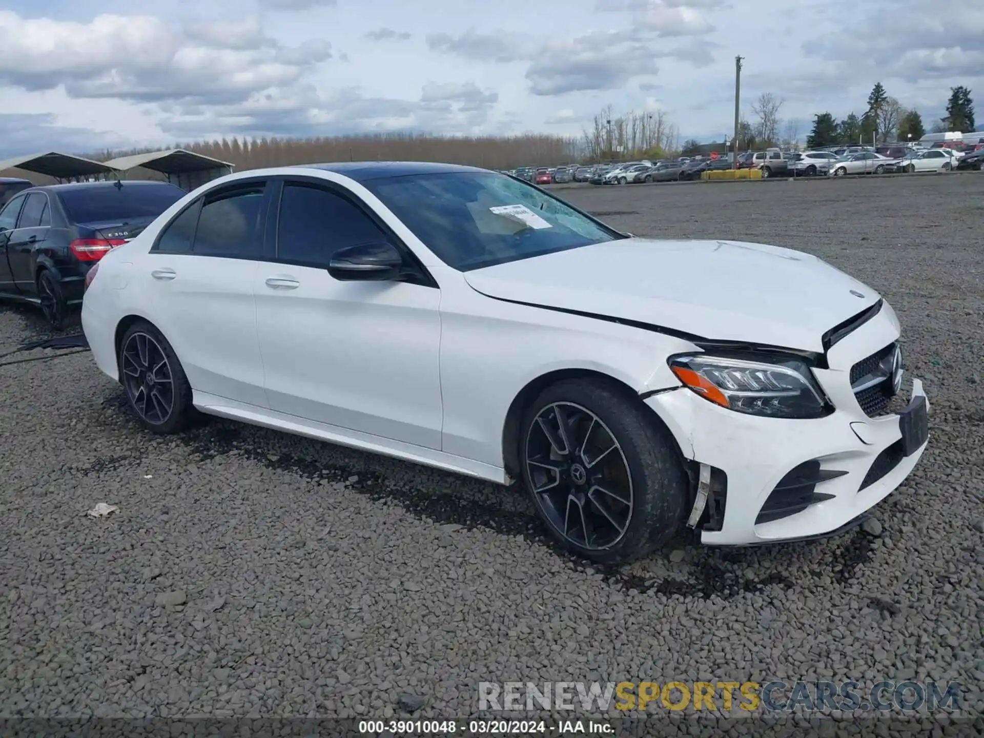 1 Photograph of a damaged car 55SWF8DB0KU297731 MERCEDES-BENZ C 300 2019