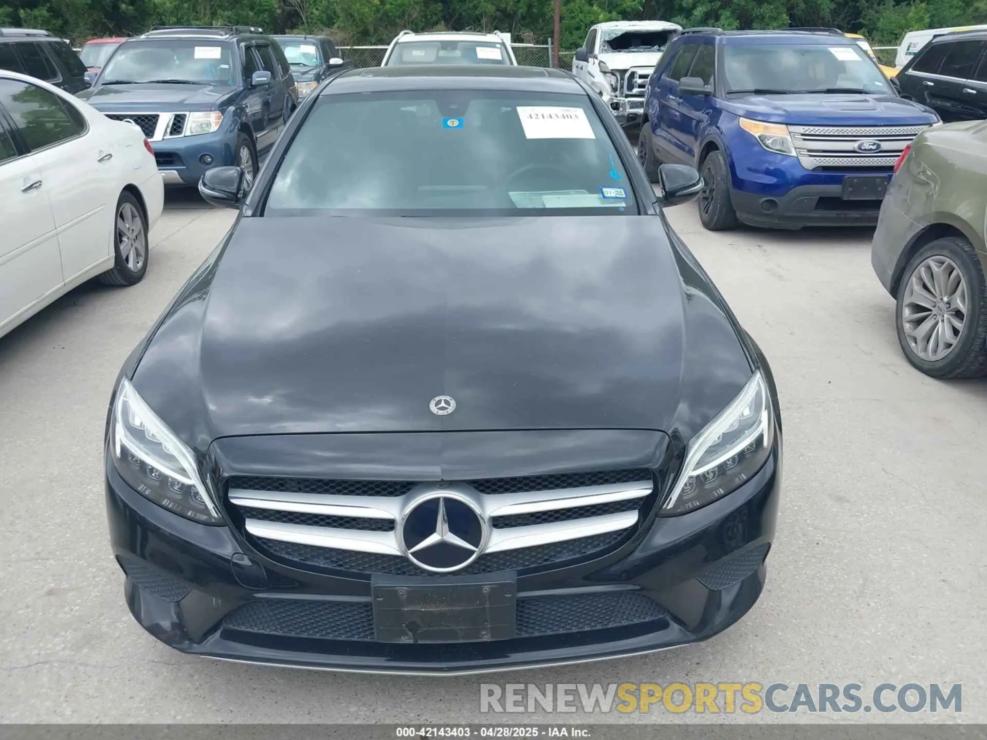 11 Photograph of a damaged car 55SWF8DB0KU307061 MERCEDES-BENZ C 300 2019