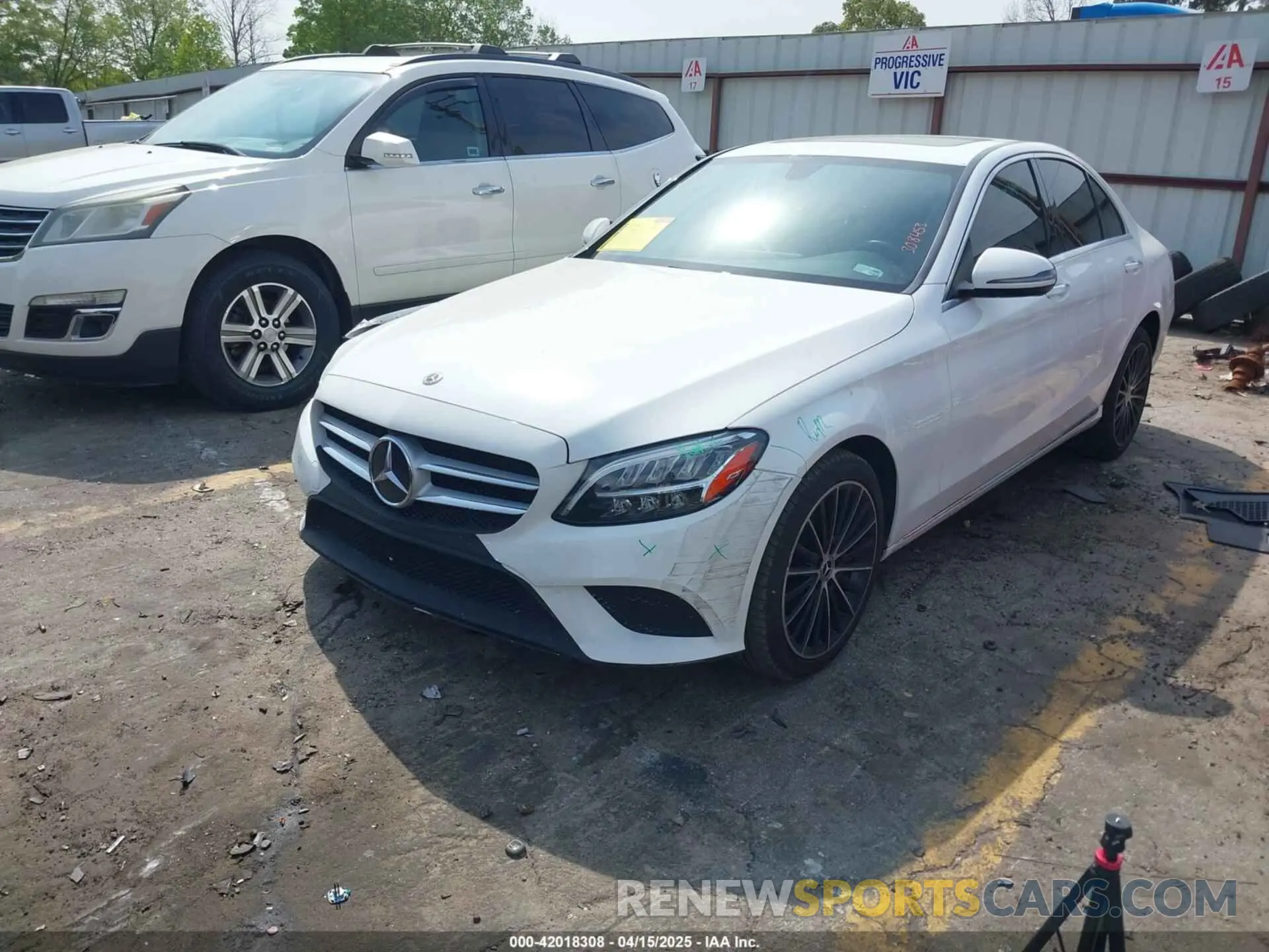 2 Photograph of a damaged car 55SWF8DB0KU308453 MERCEDES-BENZ C 300 2019