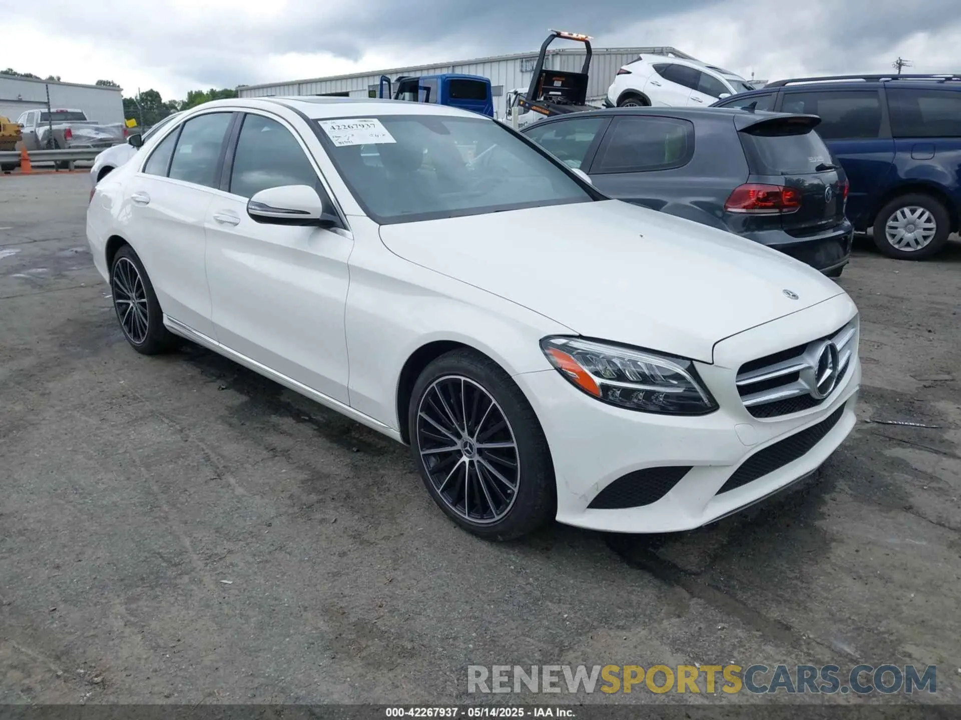 1 Photograph of a damaged car 55SWF8DB1KU285801 MERCEDES-BENZ C 300 2019