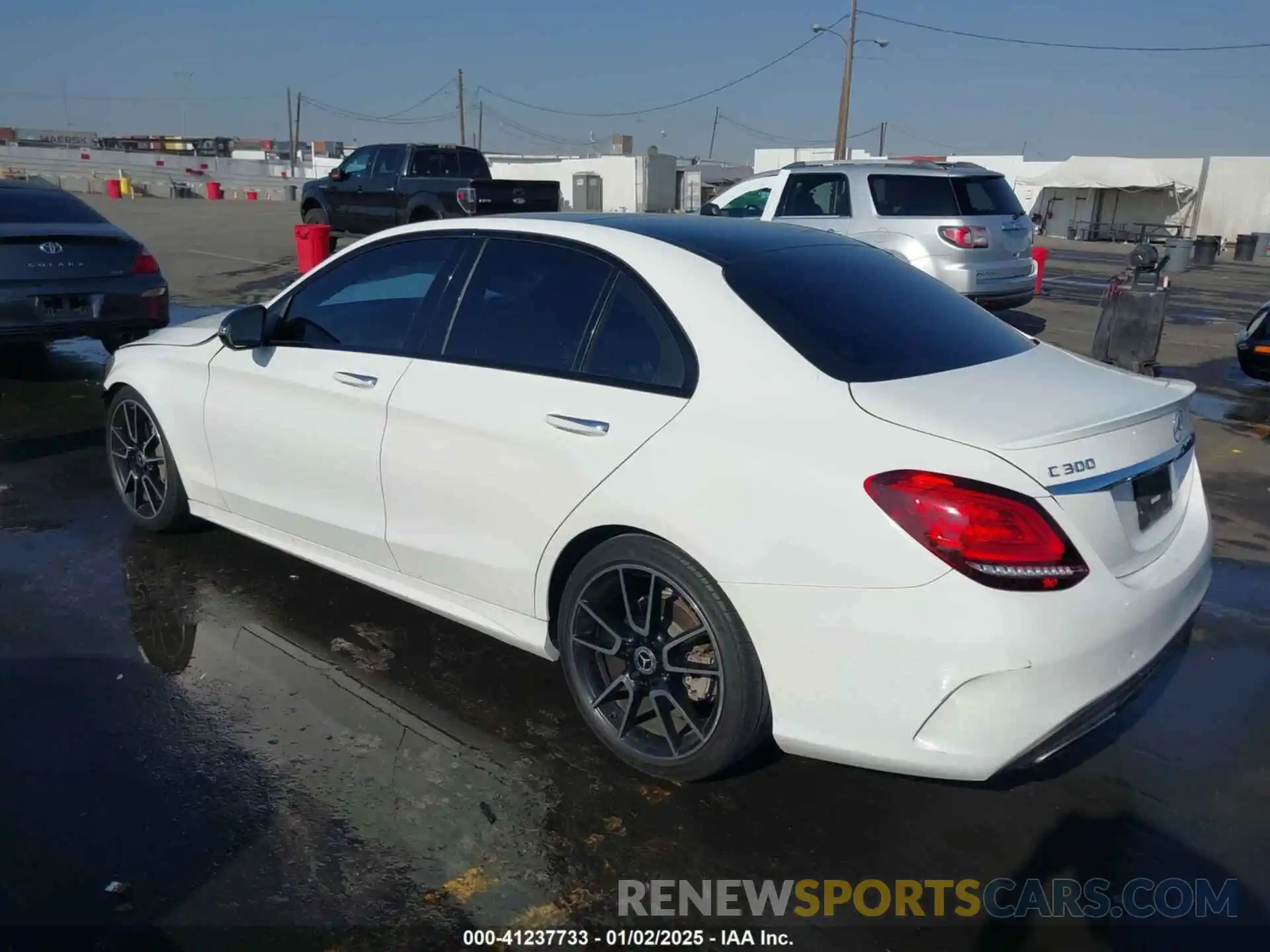 3 Photograph of a damaged car 55SWF8DB1KU292084 MERCEDES-BENZ C 300 2019