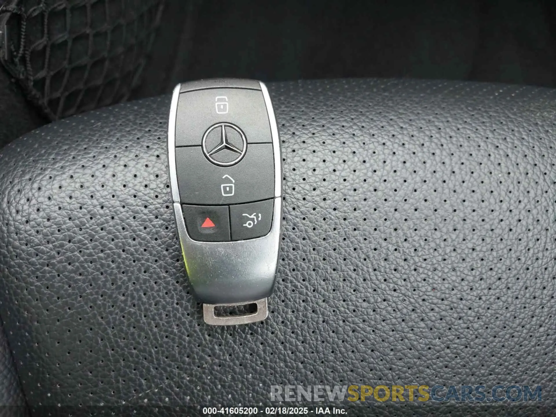 11 Photograph of a damaged car 55SWF8DB1KU302080 MERCEDES-BENZ C 300 2019