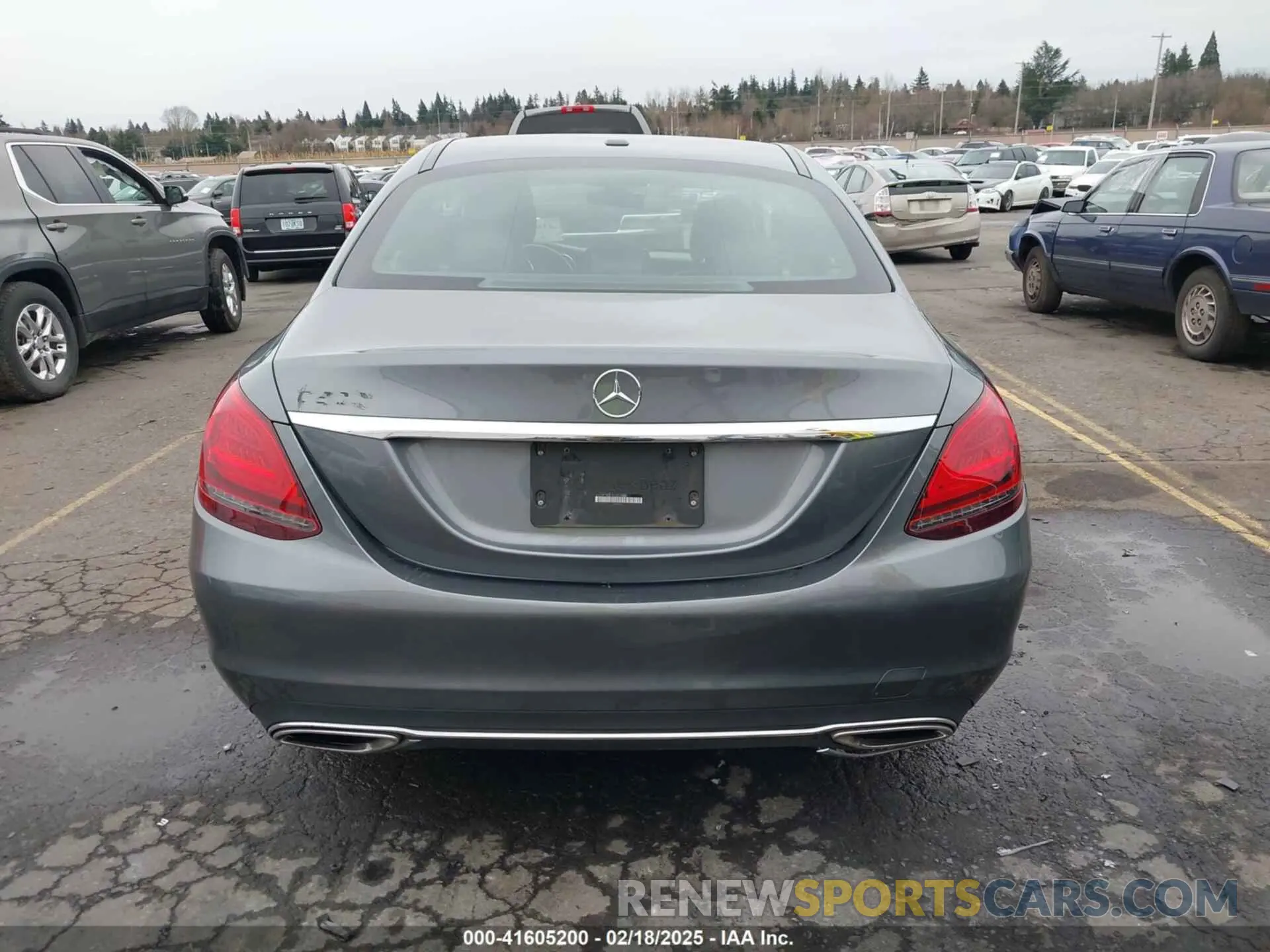 16 Photograph of a damaged car 55SWF8DB1KU302080 MERCEDES-BENZ C 300 2019