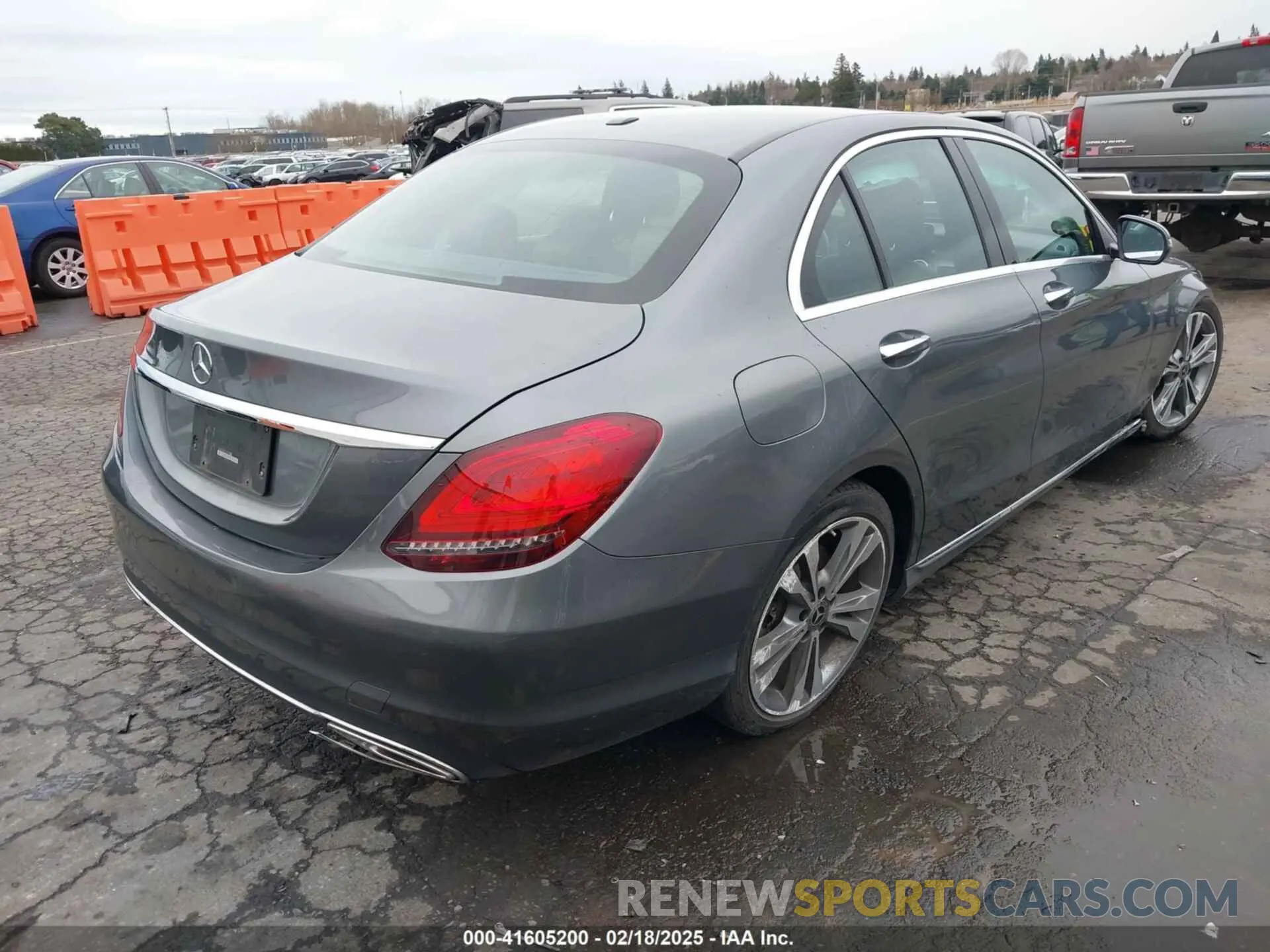 4 Photograph of a damaged car 55SWF8DB1KU302080 MERCEDES-BENZ C 300 2019