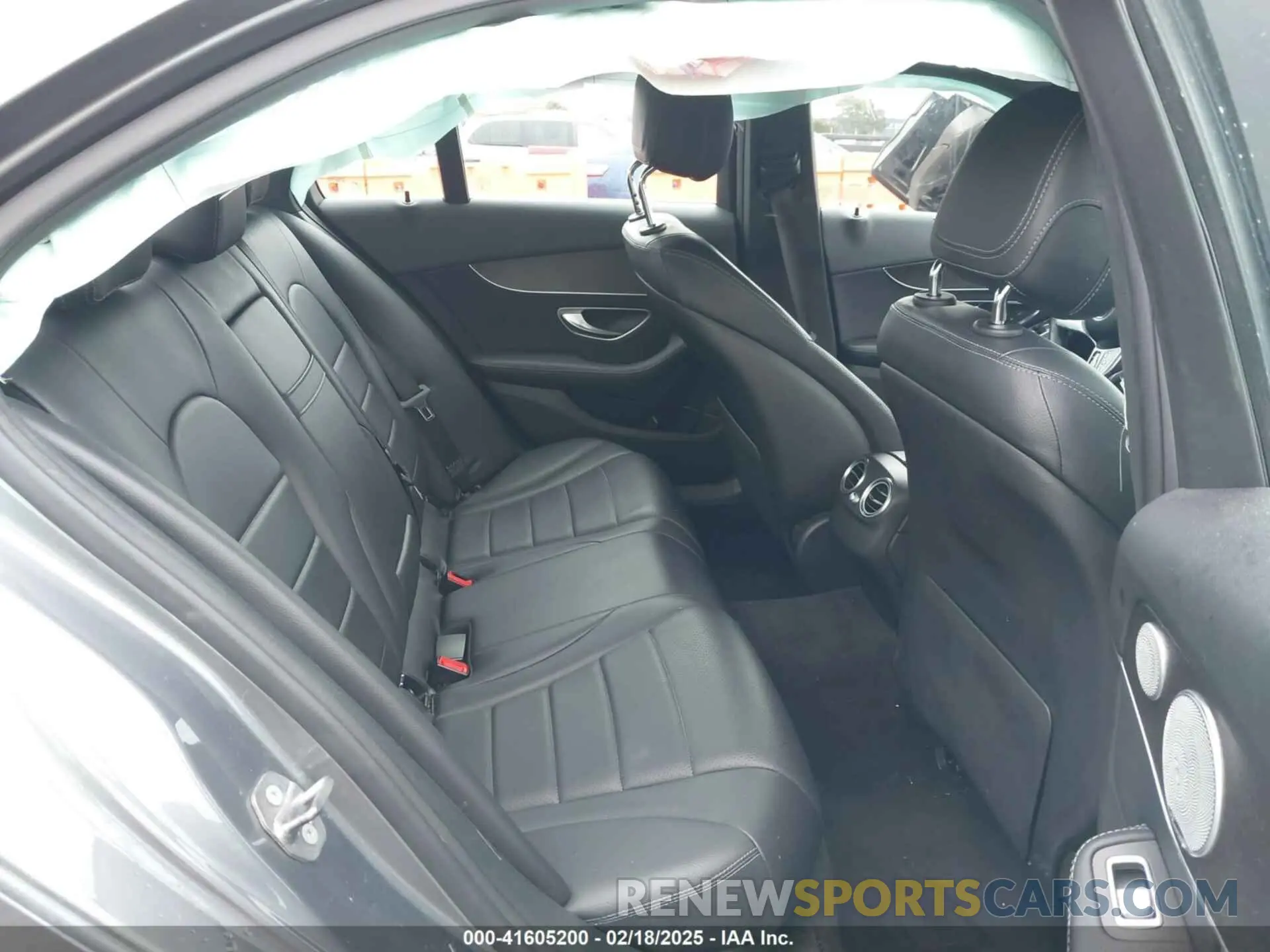 8 Photograph of a damaged car 55SWF8DB1KU302080 MERCEDES-BENZ C 300 2019