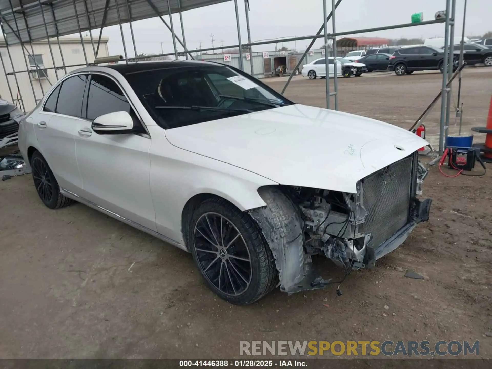 1 Photograph of a damaged car 55SWF8DB1KU313208 MERCEDES-BENZ C 300 2019