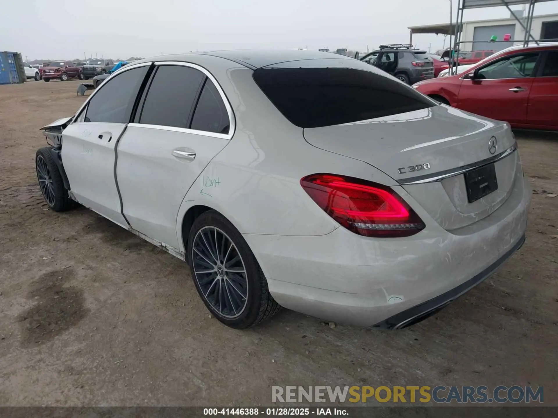 3 Photograph of a damaged car 55SWF8DB1KU313208 MERCEDES-BENZ C 300 2019